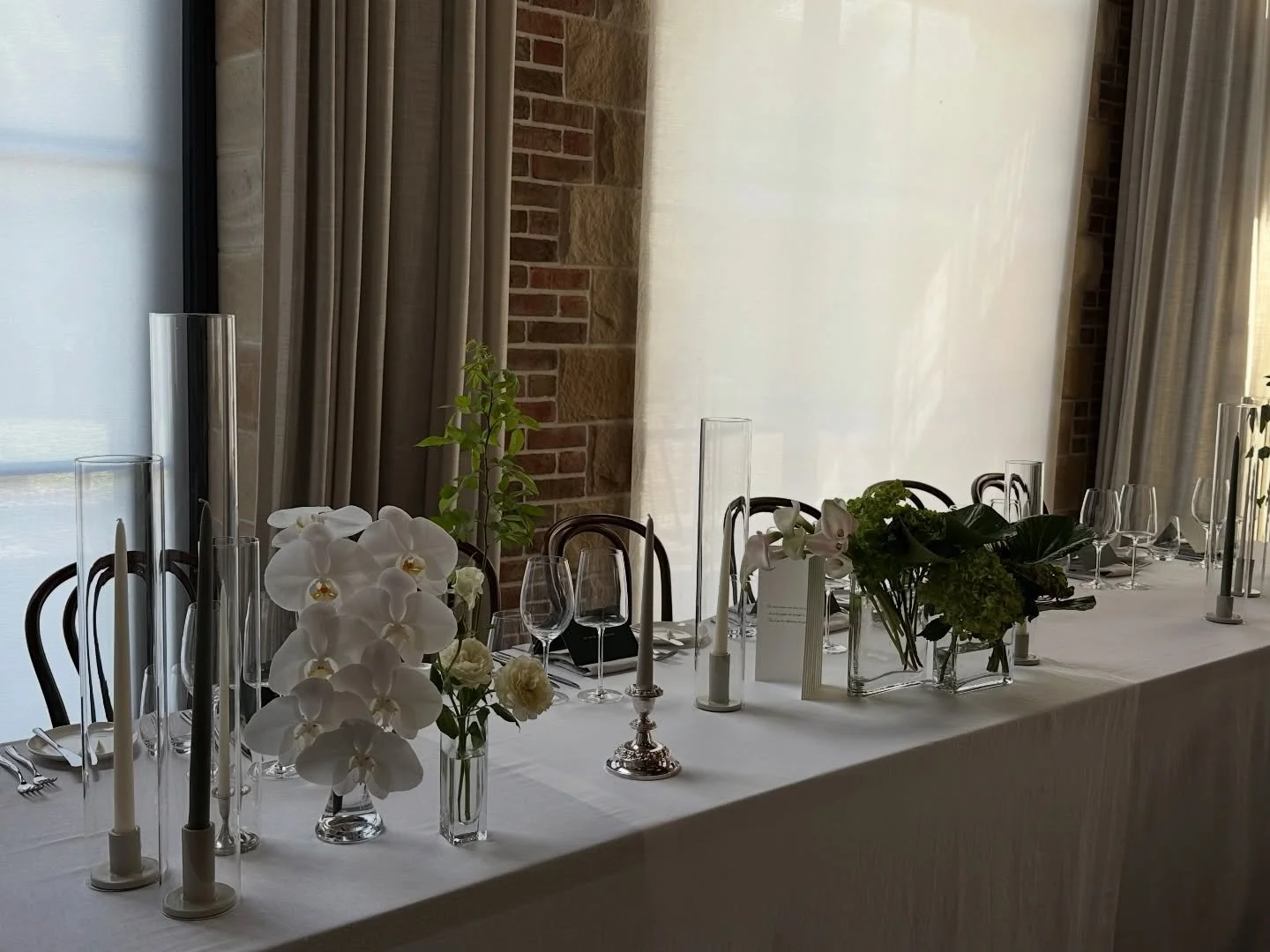 So fresh and so clean 🤍  #bridaltable