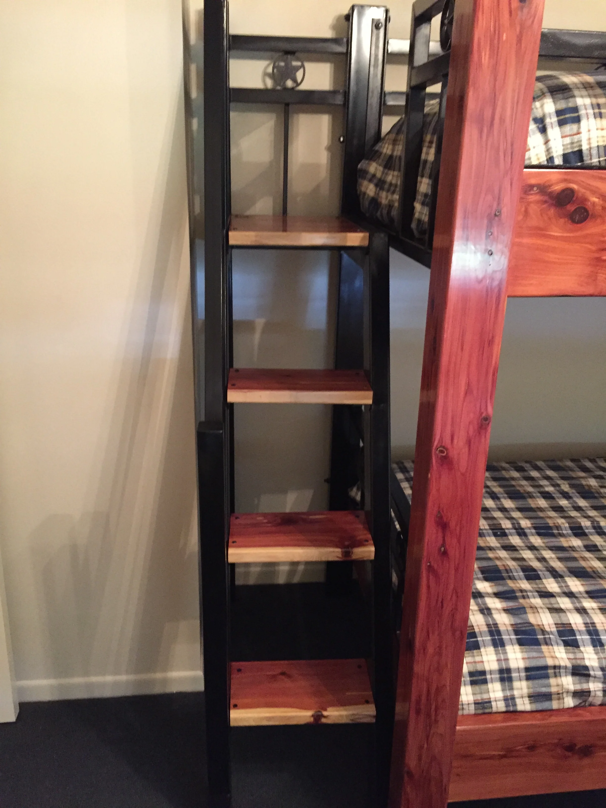 Cedar & Stars Bund Bed Step Ladder