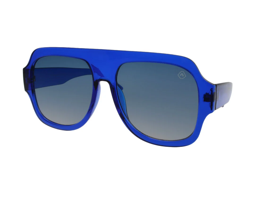 Chuck-BLU-Y 2.jpg
