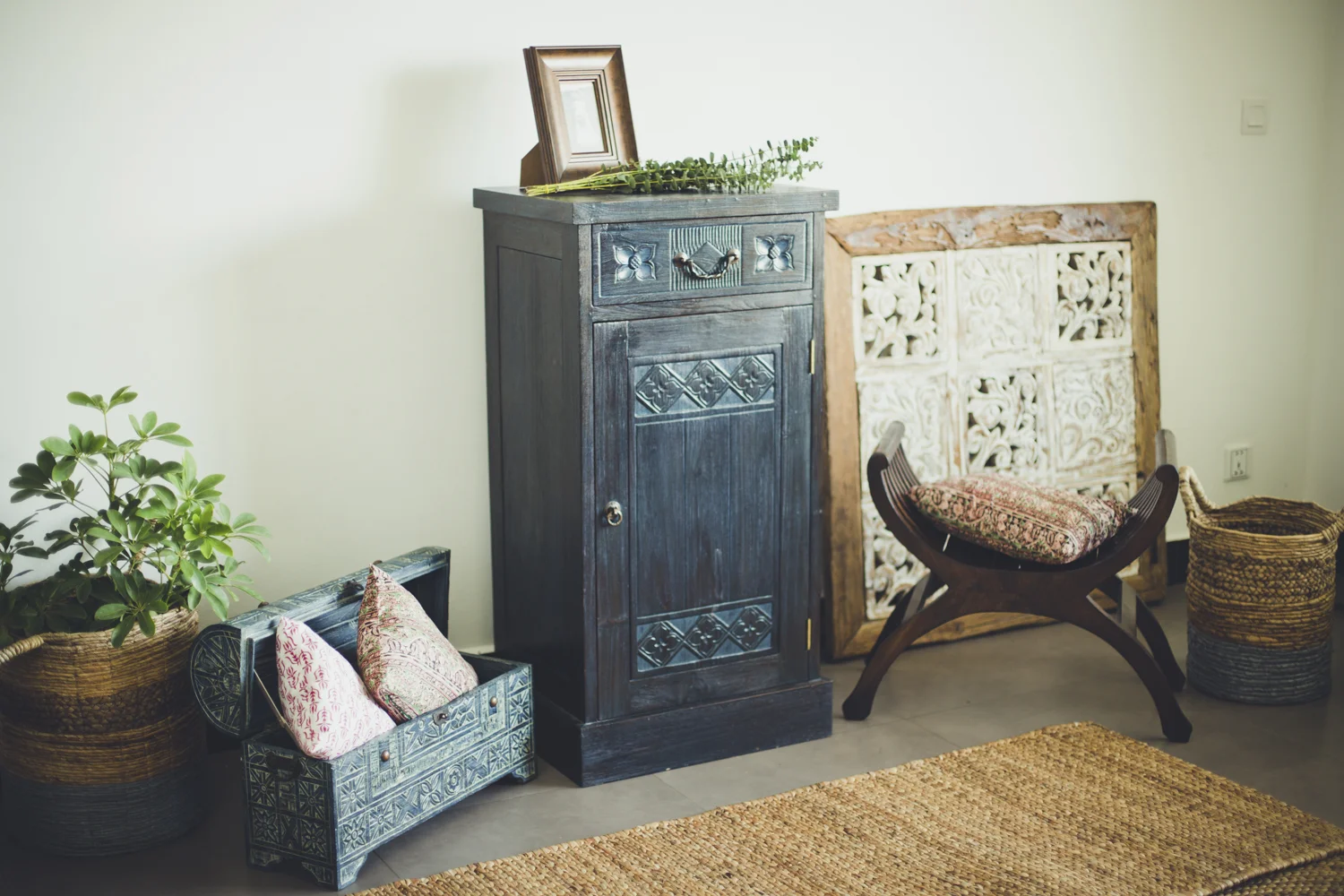 Forget Me Not cabinet