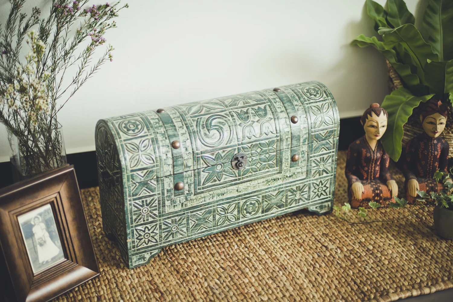 Treasure chest green closed 1.jpg