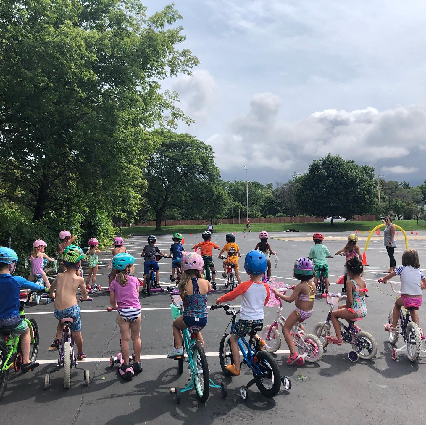 Today the Superstars and the Honeybees had an awesome bike day put on by Tosa Bike Garage. They created a fun obstacle course and a bike wash! One friend afterwards said &ldquo;when can we do that AGAIN!?!&rdquo; Huge thank you to @tosabikegarage. We