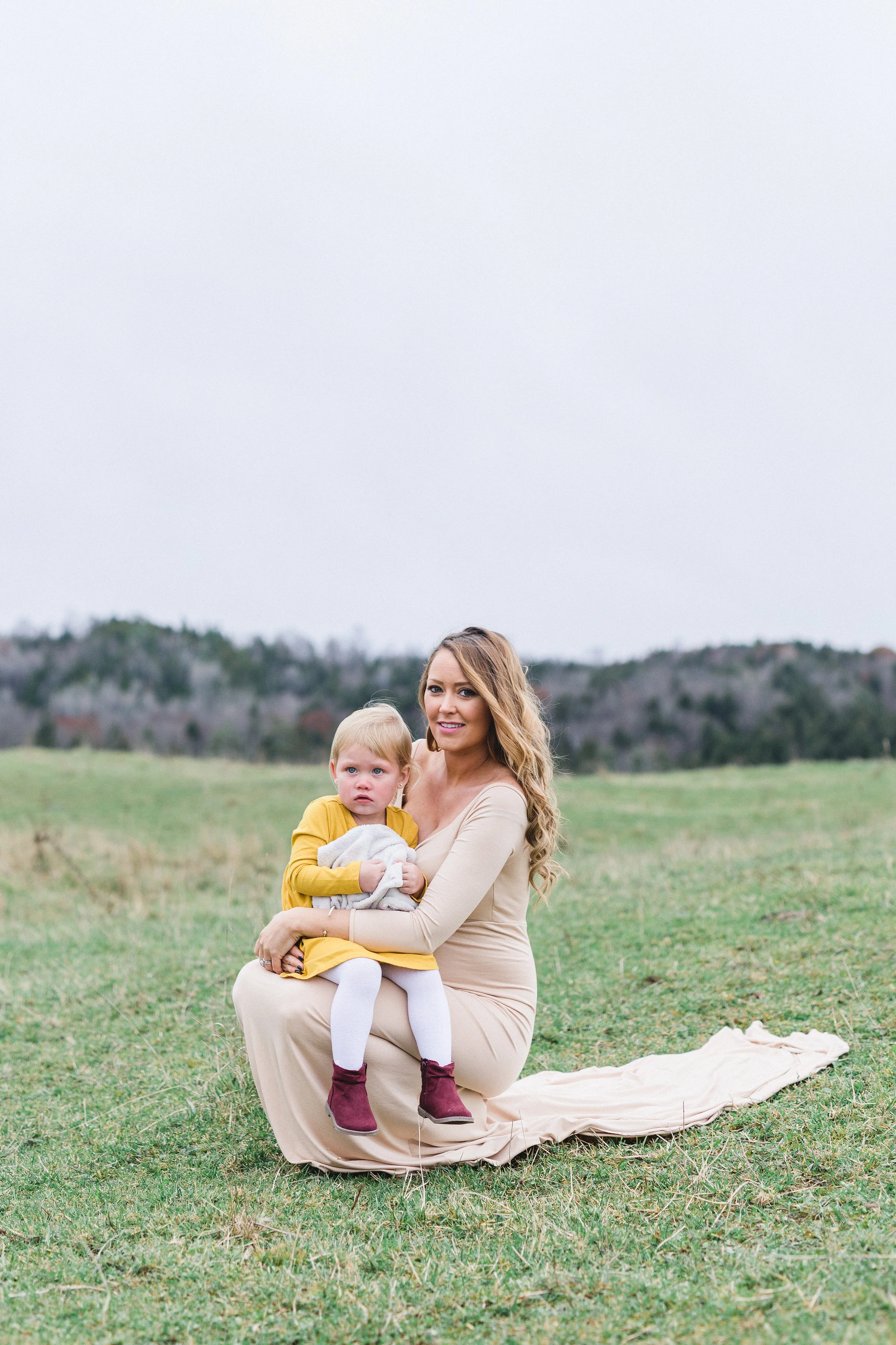 Maternity-photos-horse-garland-snow-wakefield-ontario-ottawa-11.jpg