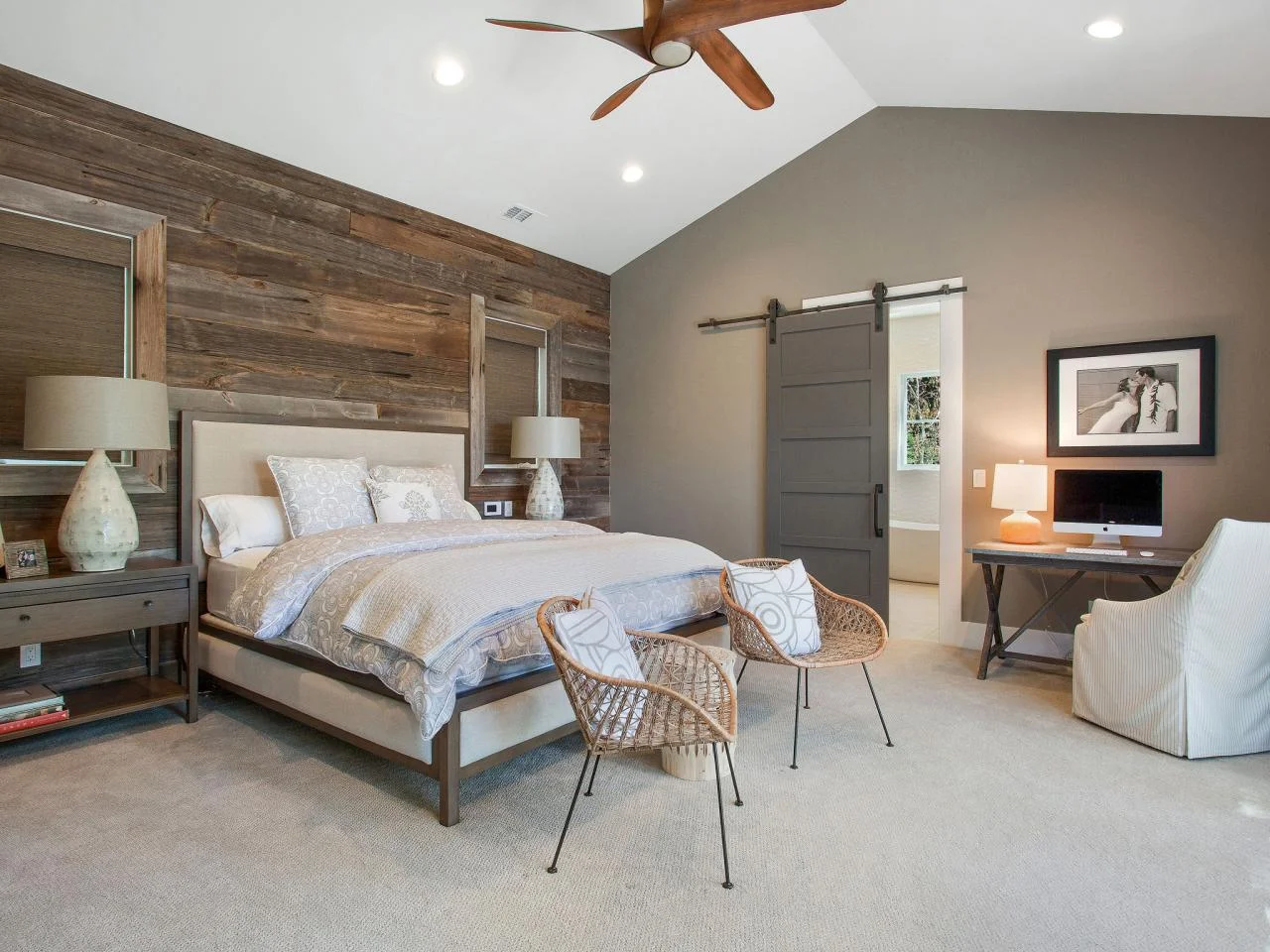 original_farmhouse-LMK-Interiors-modern-rustic-bedroom.jpg.rend.hgtvcom.1280.960.jpeg