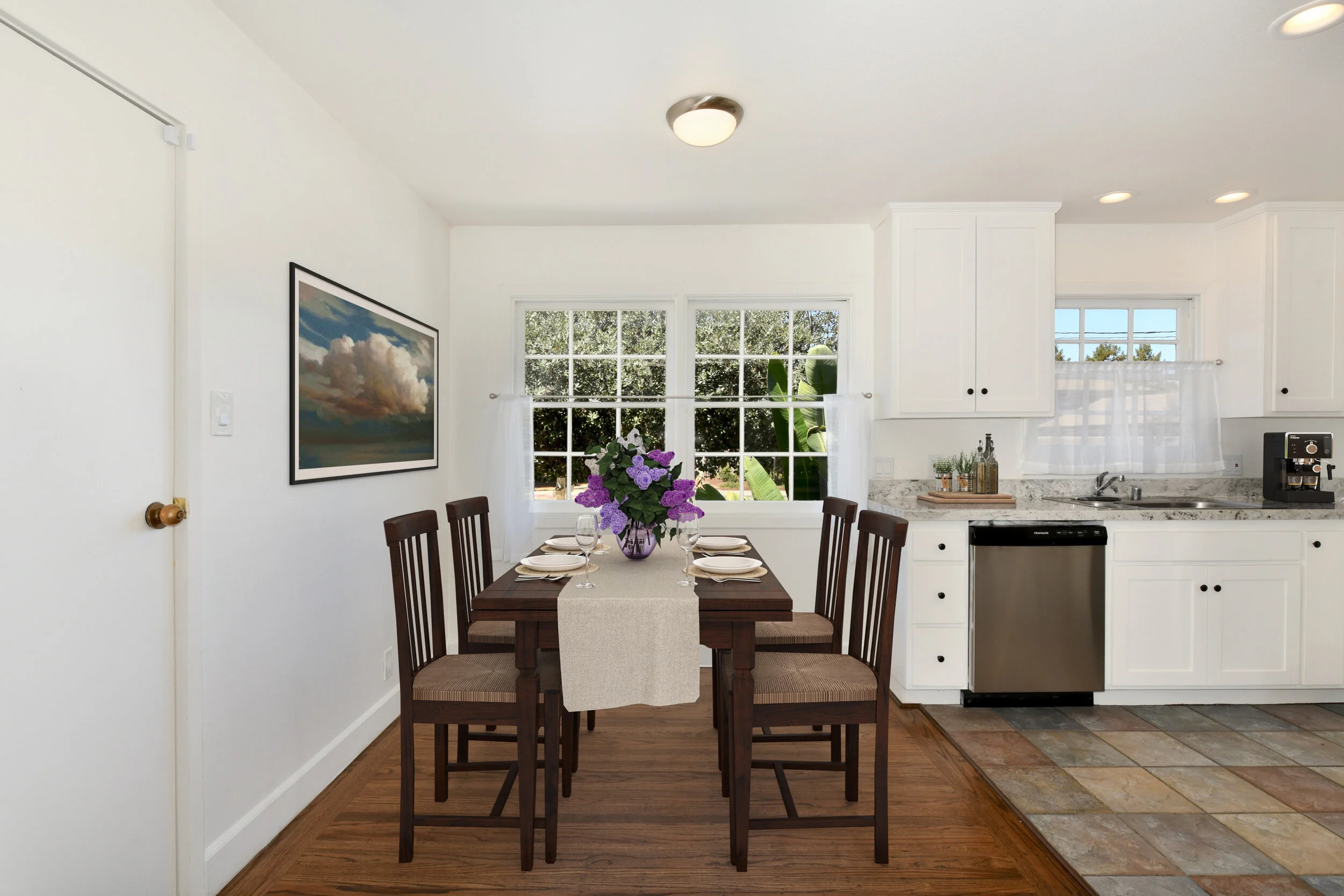 Dining Area.jpg