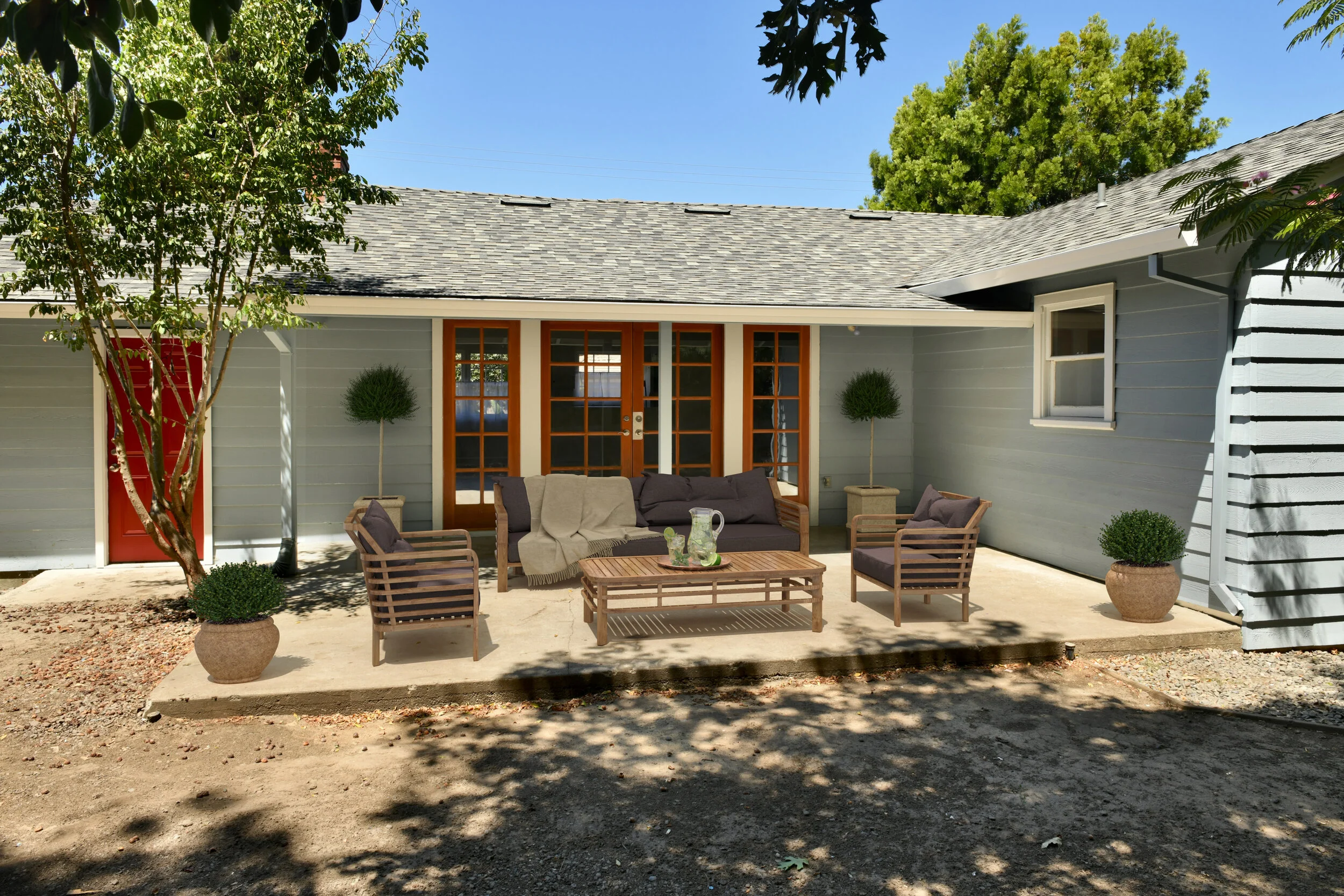 Backyard Patio.jpg