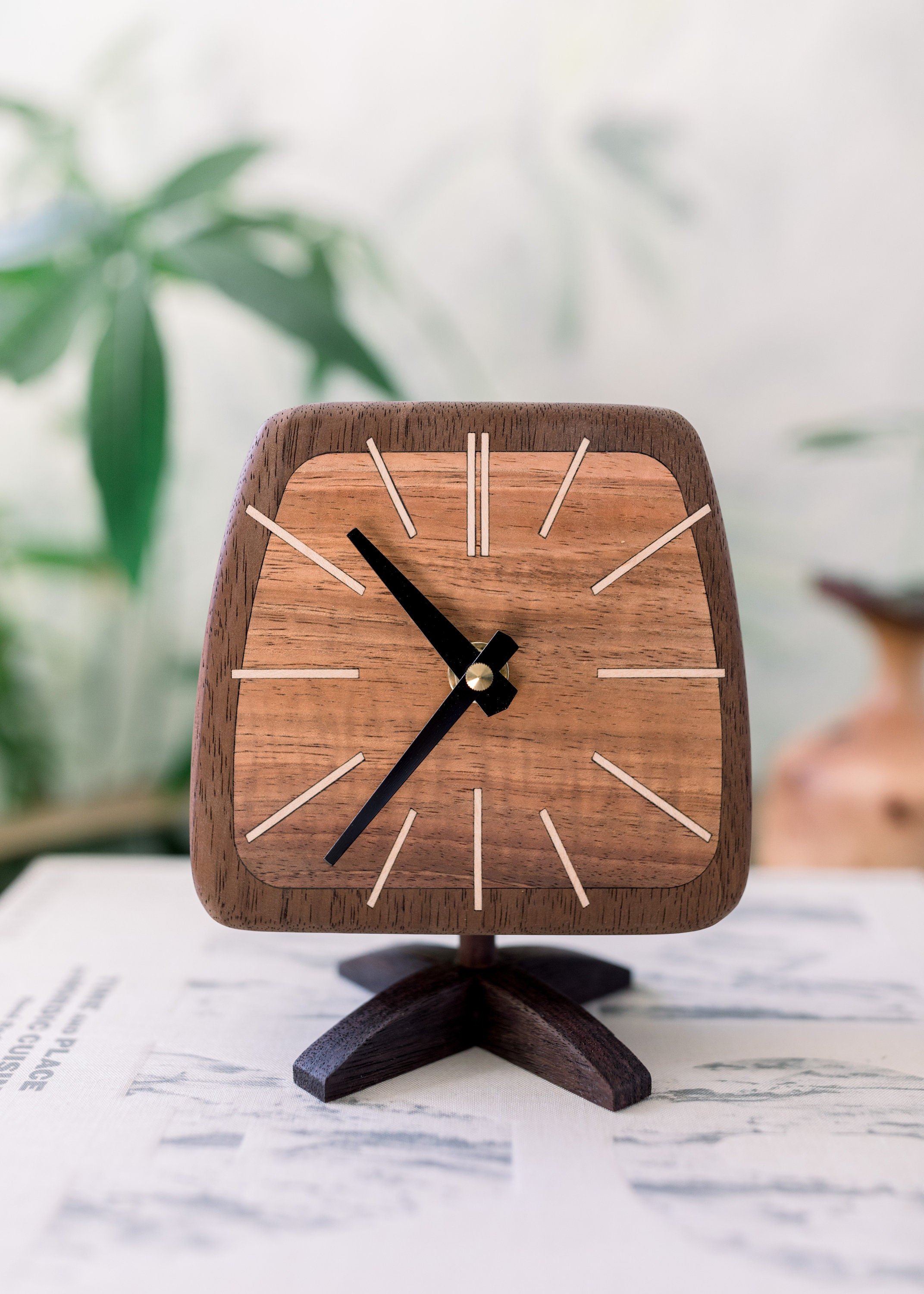 https://i.etsystatic.com/15286235/r/il/73d9af/3715762795/il_fullxfull.3715762795_6gof.jpg
