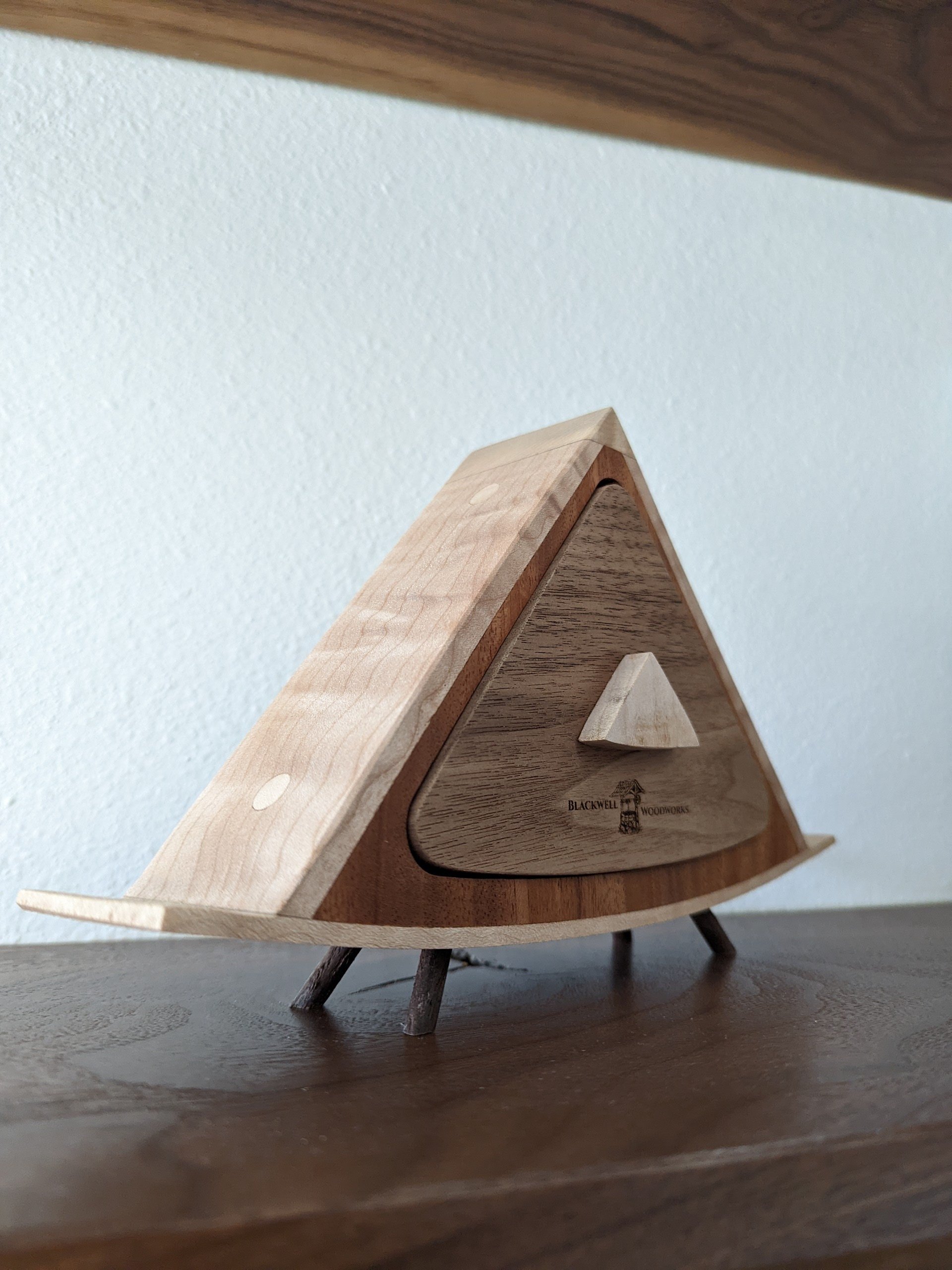 https://i.etsystatic.com/15286235/r/il/3c5a68/3961927882/il_fullxfull.3961927882_rqqg.jpg