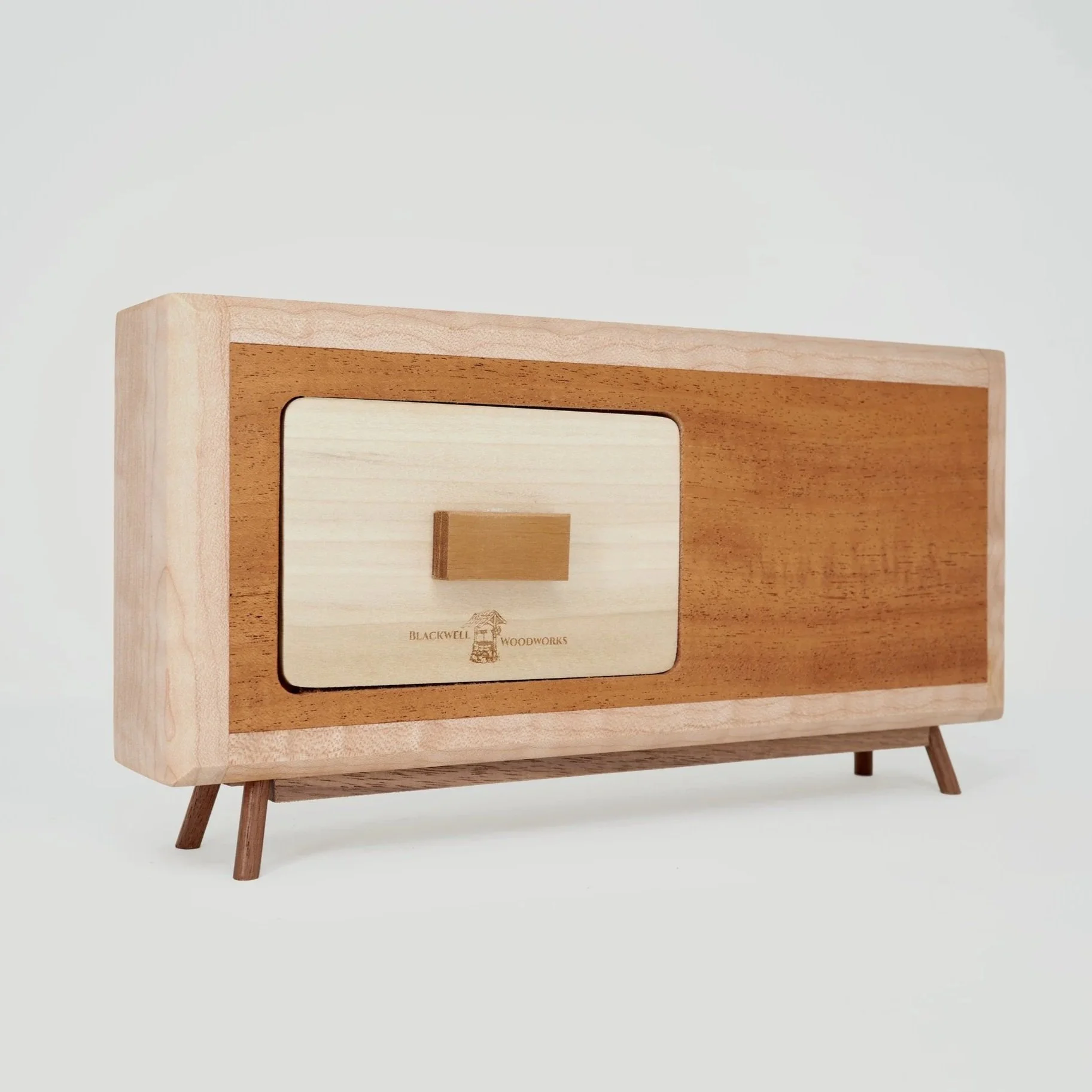 googie+jenn+whitebox+%286%29.jpg