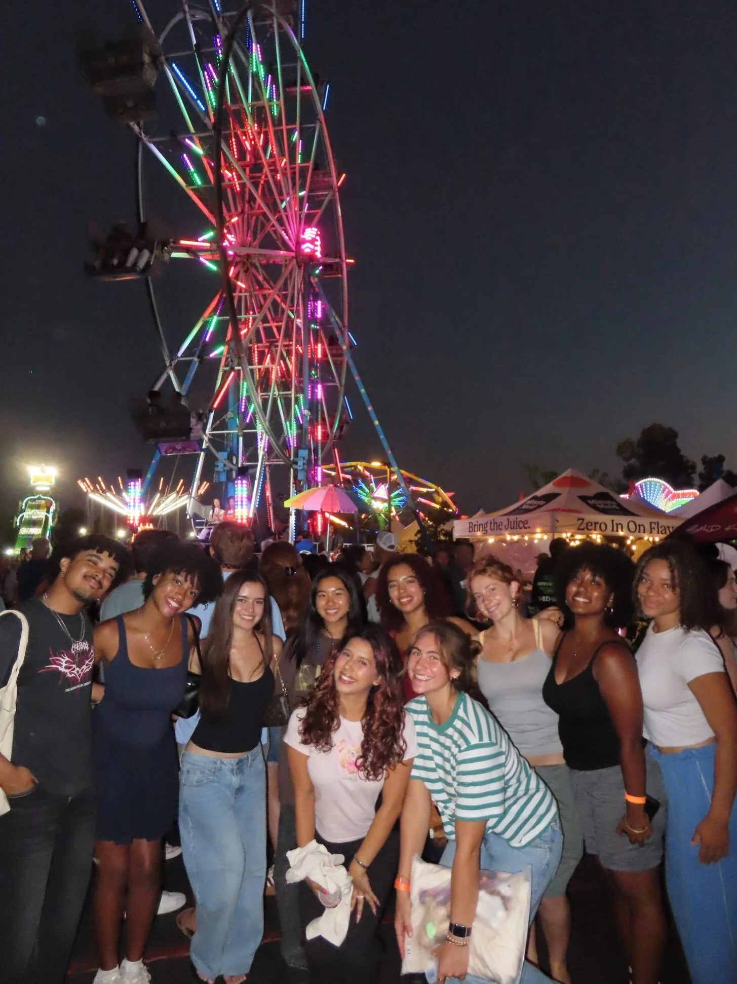🧡💙 That&rsquo;s a wrap on Blue and Orange Madness! 🎡 

Pepperdine, you showed up and SHOWED OUT for an unforgettable night at Madness Village! From ferris wheel rides to sweet treats, we hope your Waves Weekend was filled with laughter, memories, 