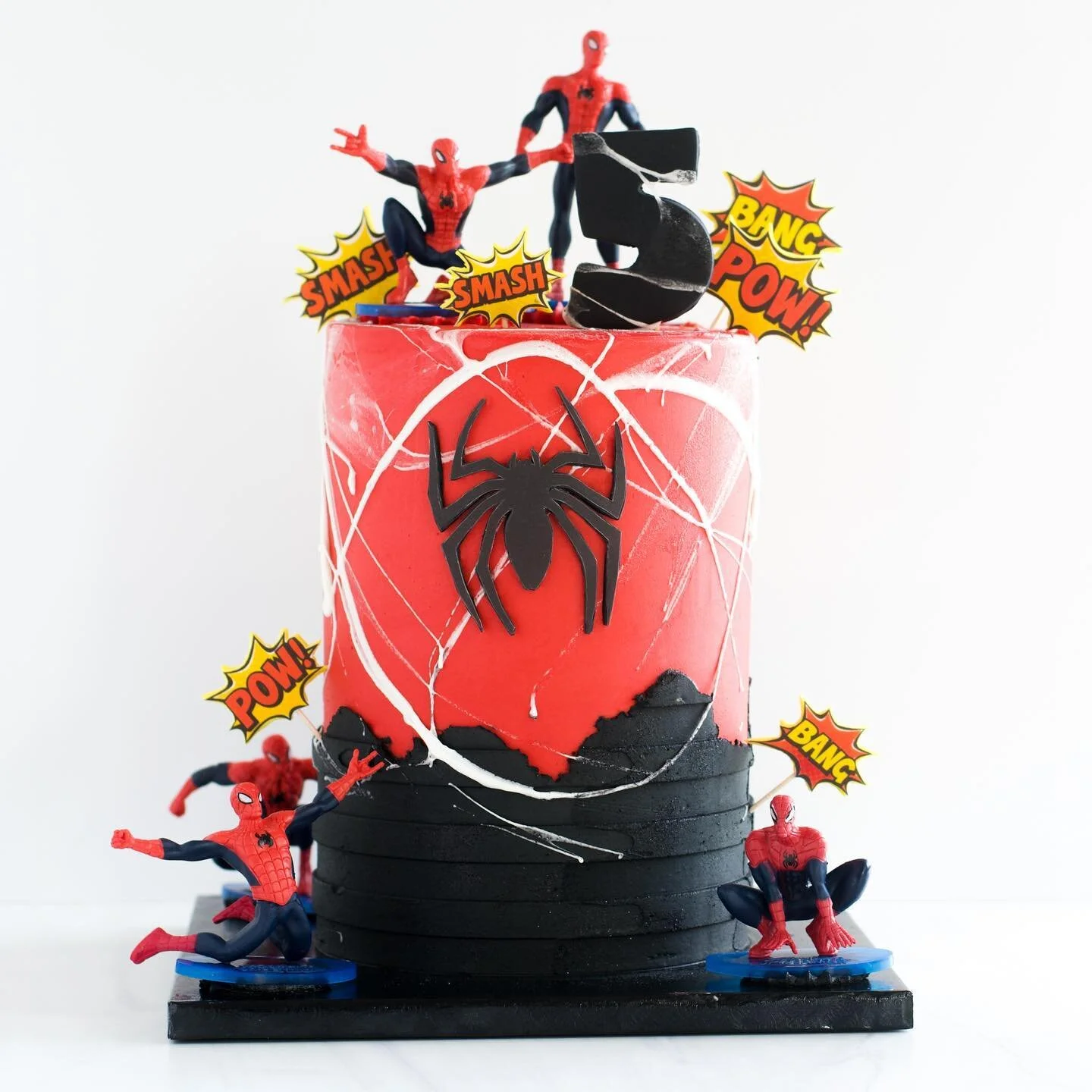 The nerd in me is really hoping I get to make more superhero cakes this year #spiderman
.
.
.
.
#siftandwhip #darngoodbakedgoods #superhero #miamisweets #Miamicake #miamiparty #cake #miamidessert #miamikidsparty #miami #yum  #party #food #miamievents