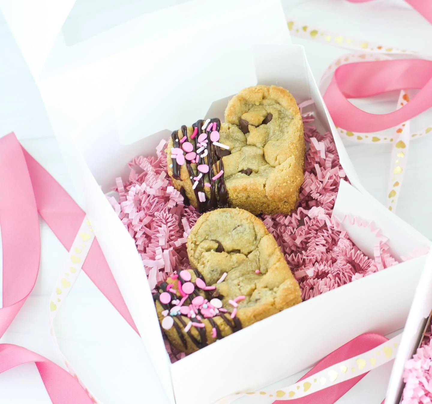 If you don&rsquo;t know by now, these Nutella stuffed heart chocolate chip cookies only come out twice a year! You can find them on my Mother&rsquo;s Day menu, along with the cutest bento cake box and pavlovas 🤍 Link in bio to order #mothersday 
.
.
