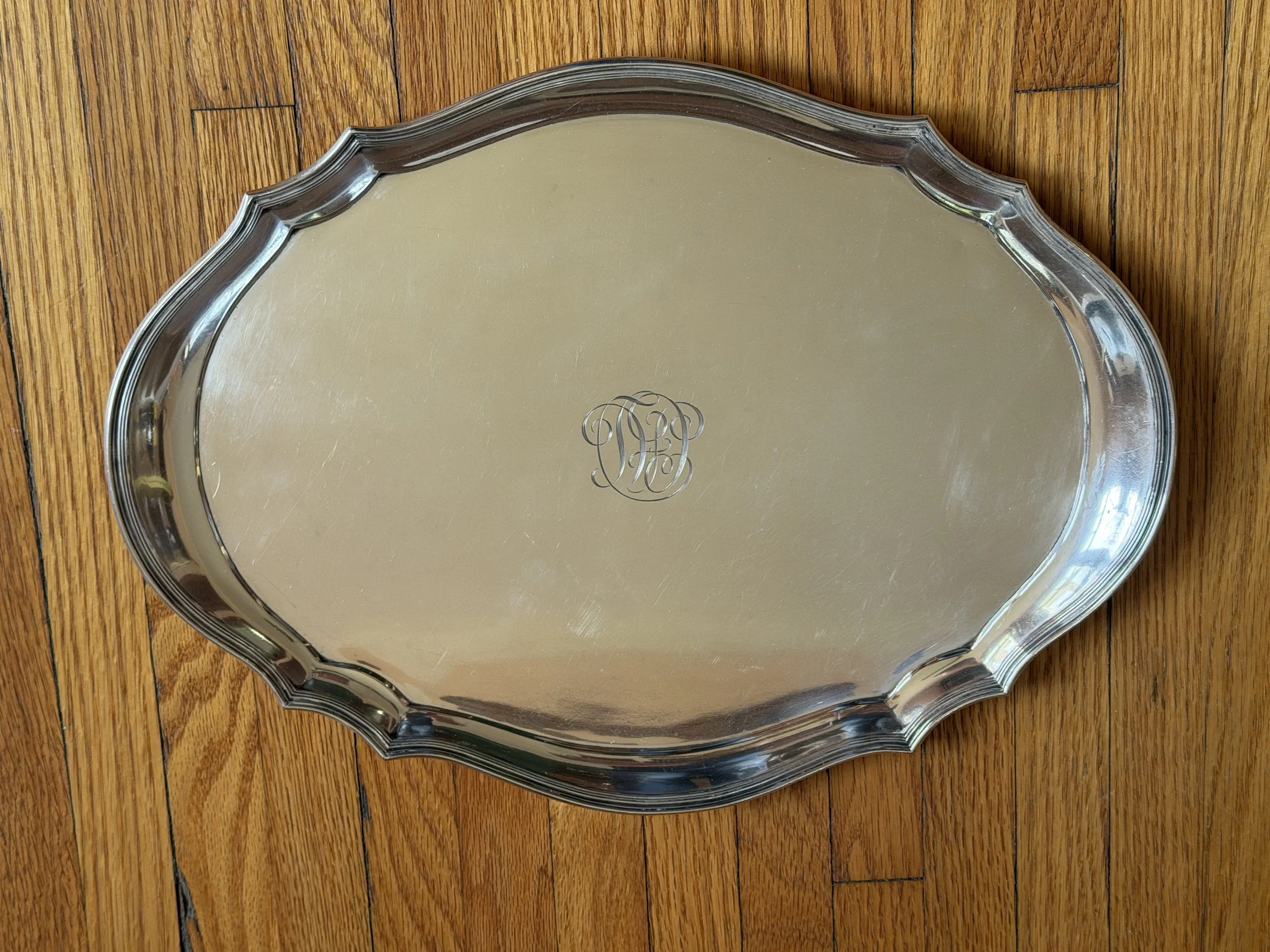 TIFFANY STERLING SILVER PLATTER. 1920'S.