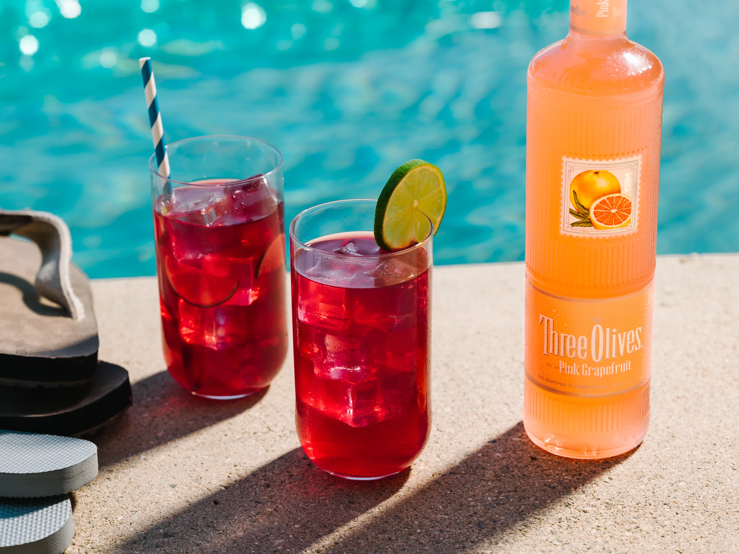 ThreeOlivesPoolSide_0088.jpg