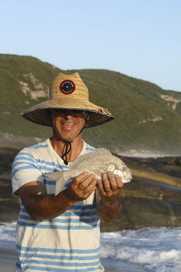 p187:1 Paul Smiling Bream Lights Beach-.jpg