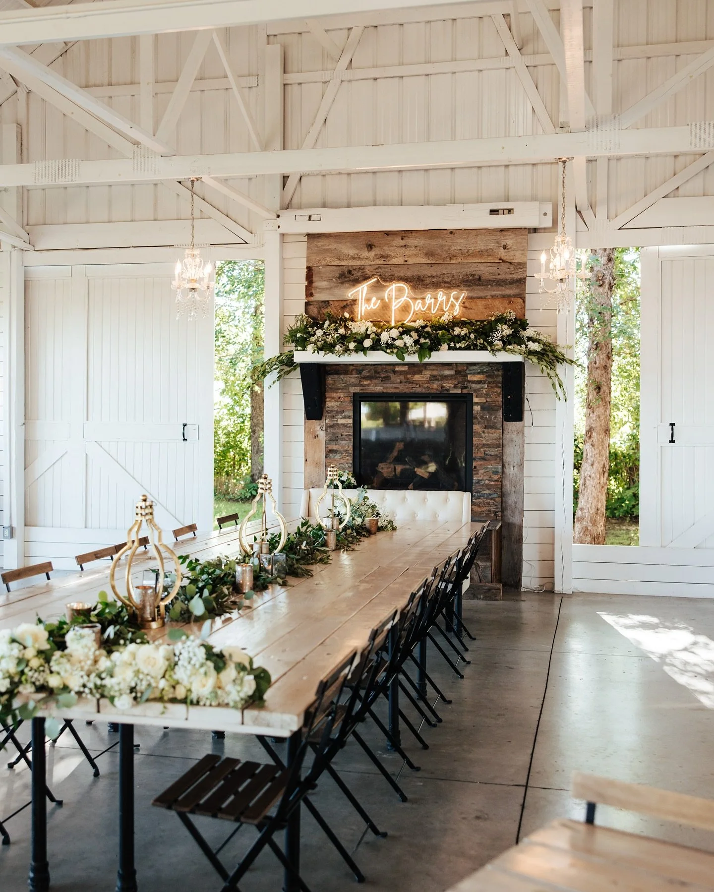 3 things we did to make this wedding reception extra whimsical and easy to enjoy:

1.  Ceremony florals were transferred to the mantle following the ceremony. 💫  Providing 2x the impact for those pretty blooms! 

2.  We brought in greenery, florals,