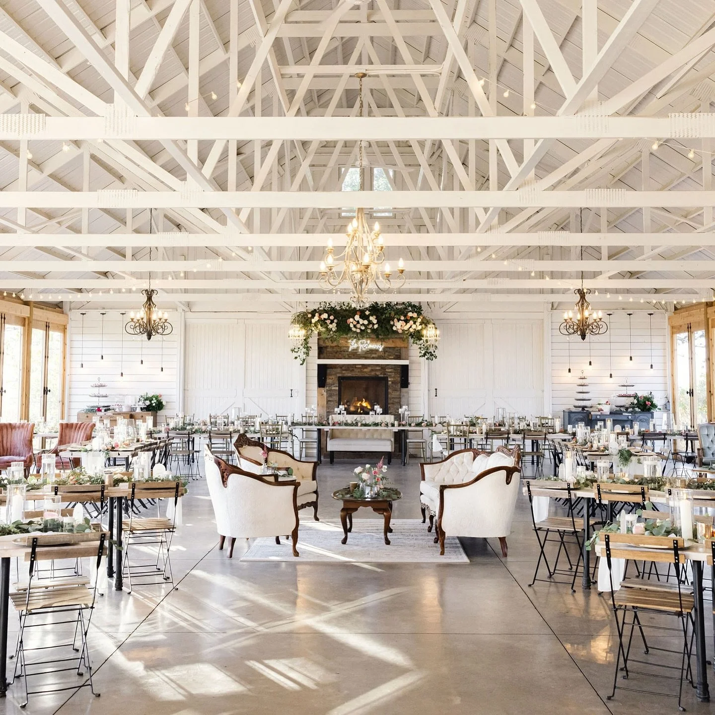 September&rsquo;s knocking, but first, we&rsquo;re taking on a triple-header wedding weekend. Three weddings, back-to-back, each with its own vision and story. Big installs, bold design, and a Hello Wildflower team ready to make it all happen.

Photo