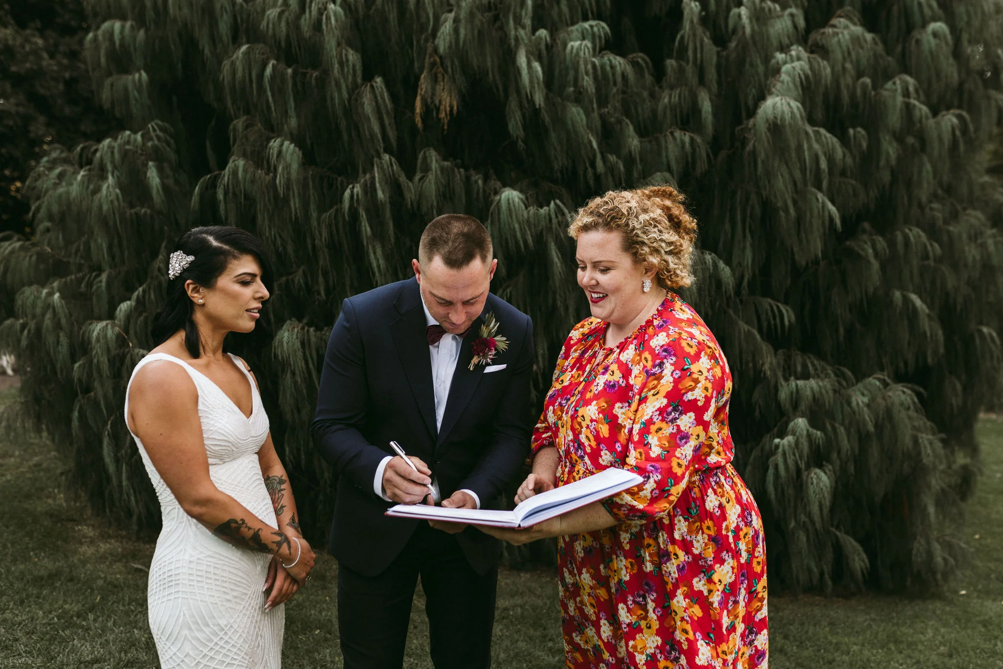 Vanessa&Ryan_01_First-look-and-portraits_HR-167.jpg