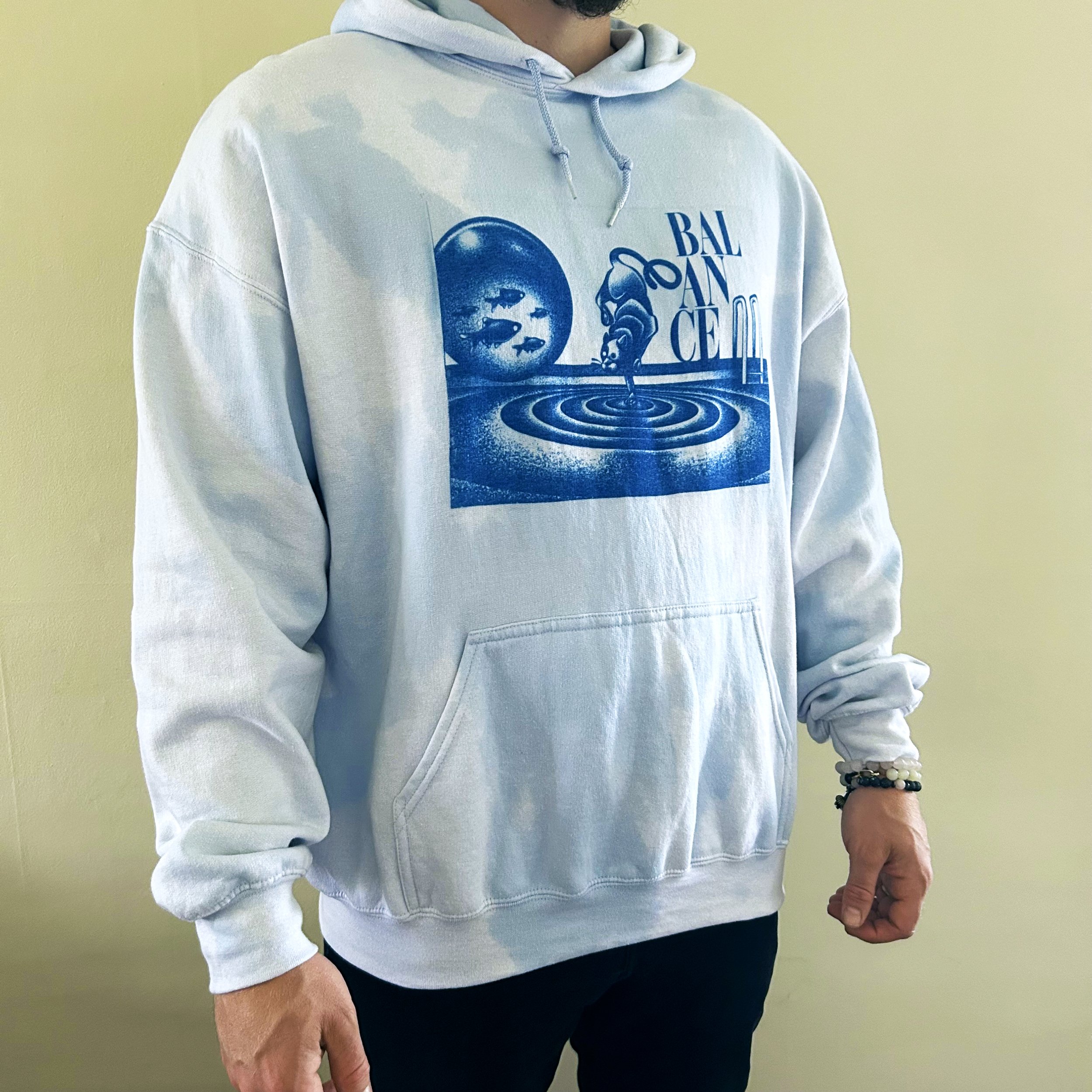 BalanceHoodie4.jpg