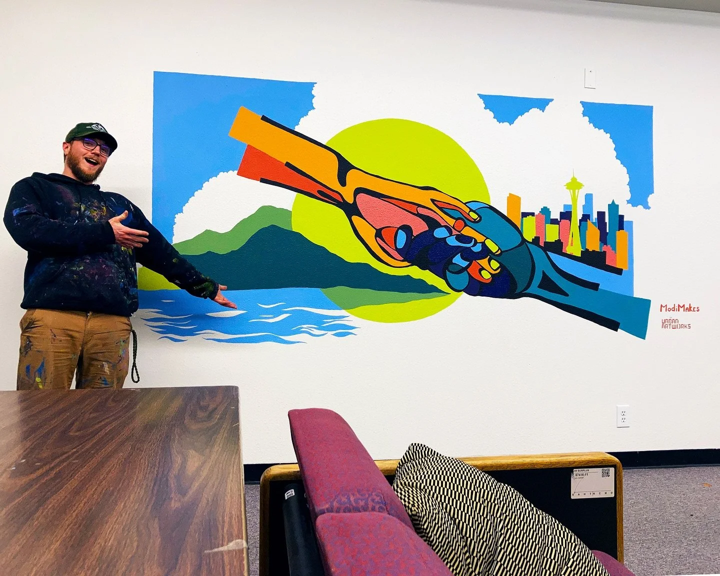 Shoutout to @urbanartworks for giving me the opportunity to design and paint this mural at community house mental health agency! It was a ton of fun working on it with the staff and clients and the illustrious @cmrtyz 
.
#mural #muralpainting #painti