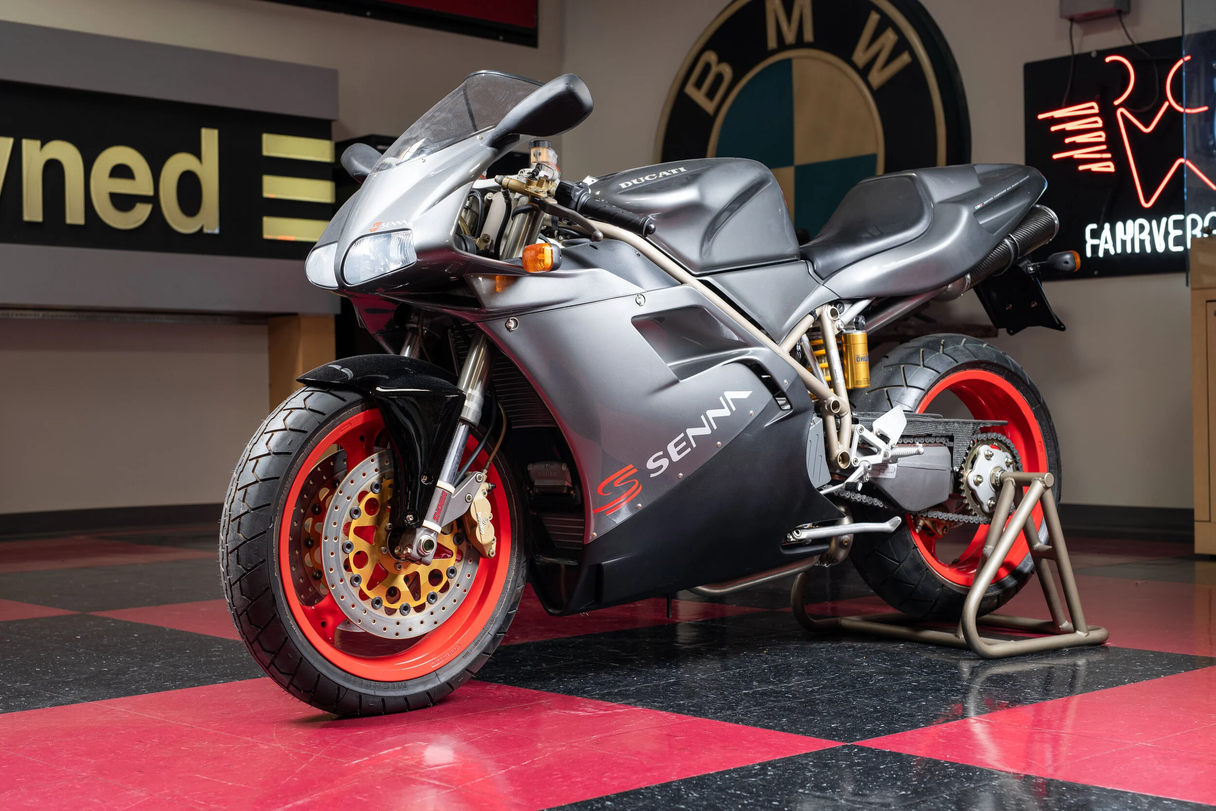 2014 Ducati 1199 Panigale S Senna-2.jpg