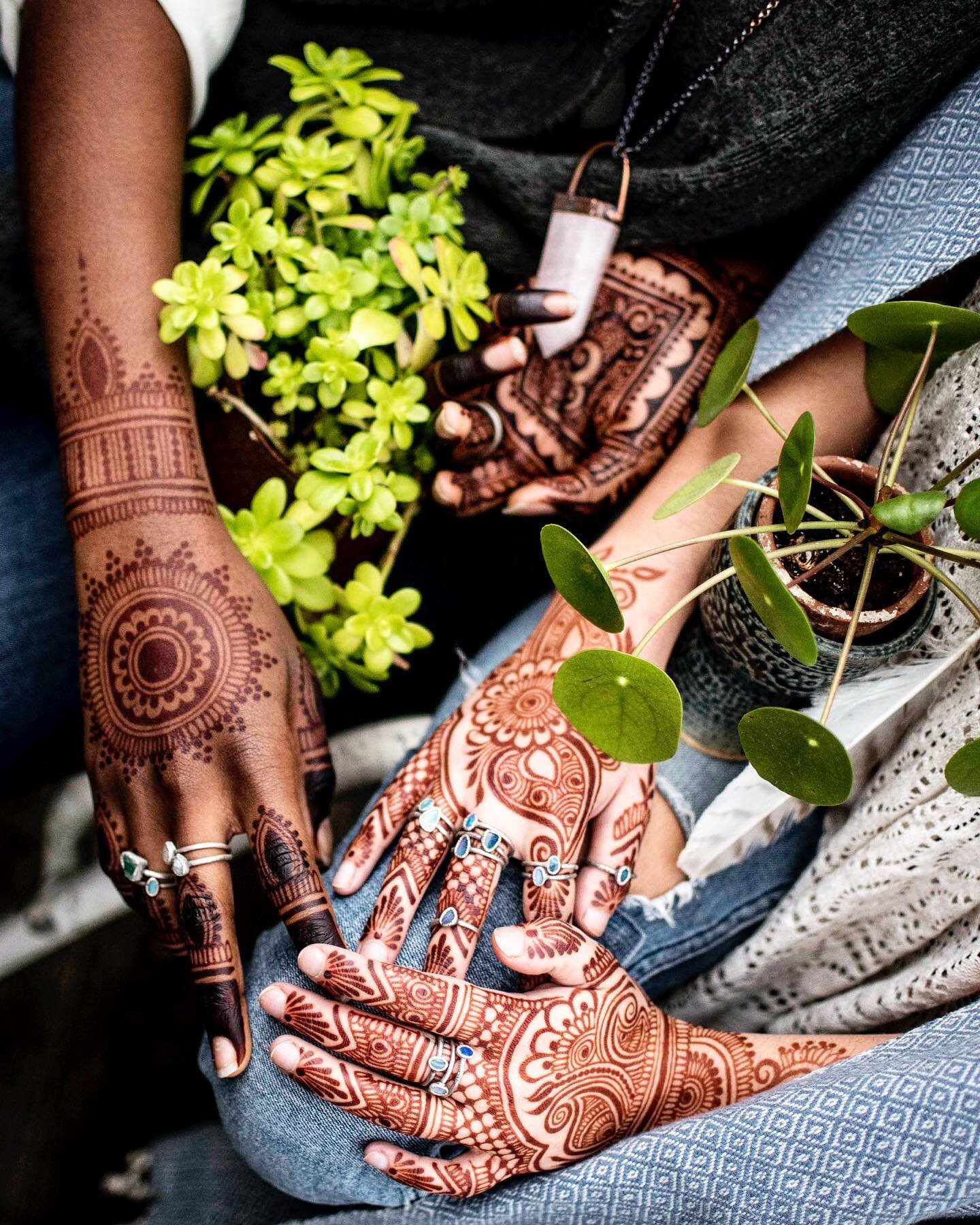 HAWKHOUSE x Maple Mehndi,
Yeah you read that right!
My most favorite jewelry to pair with henna will be by my side for a little surprise event at harbor fest in Oak Bluffs on Saturday. 
Let us adorn you in a rather unlikely setting&hellip;you&rsquo;l