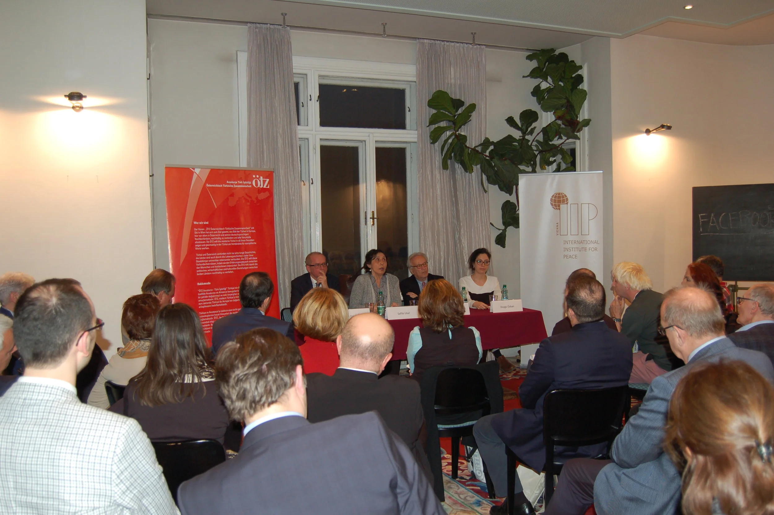 Report: Turkey and Austria - One Month before the Constitutional Referendum