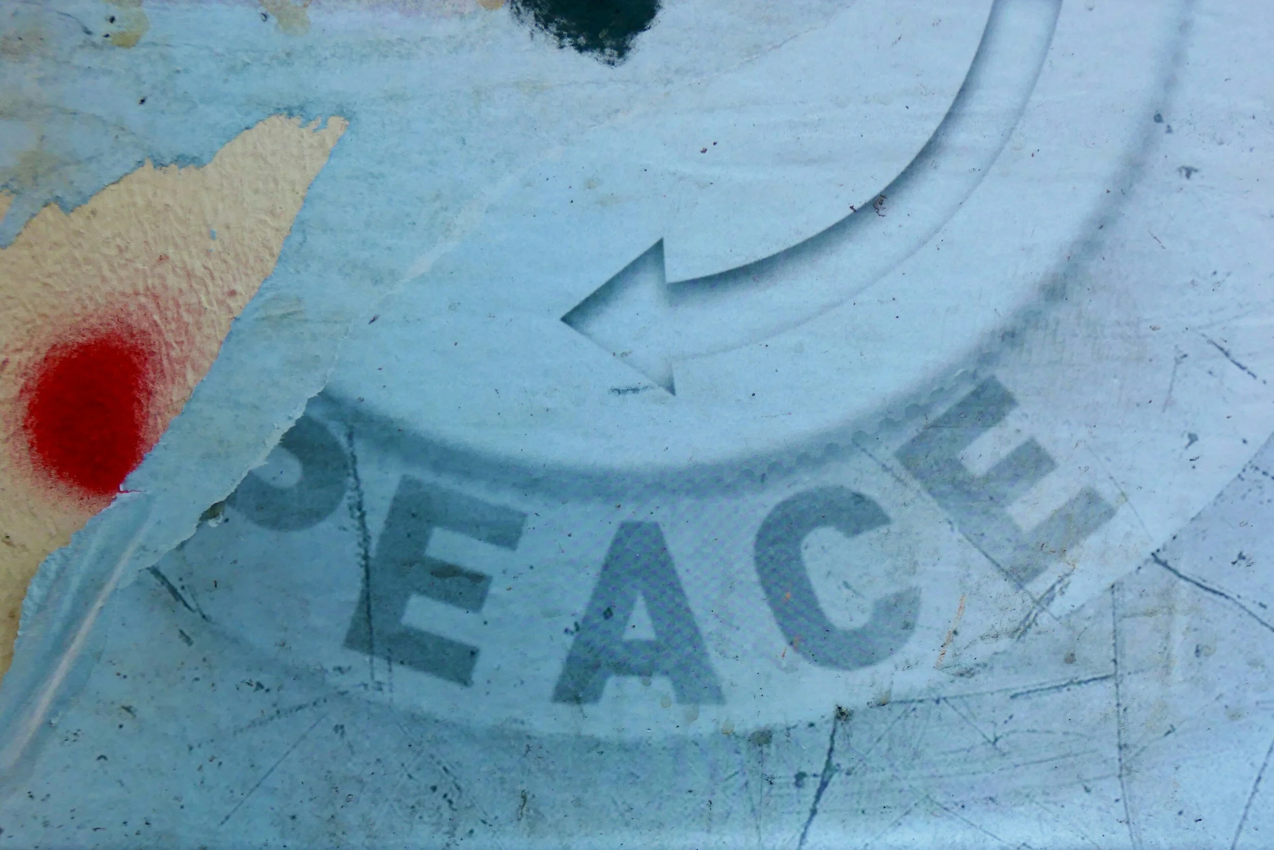 FRIEDENSPOLITIK IN ZEITEN DES KRIEGES