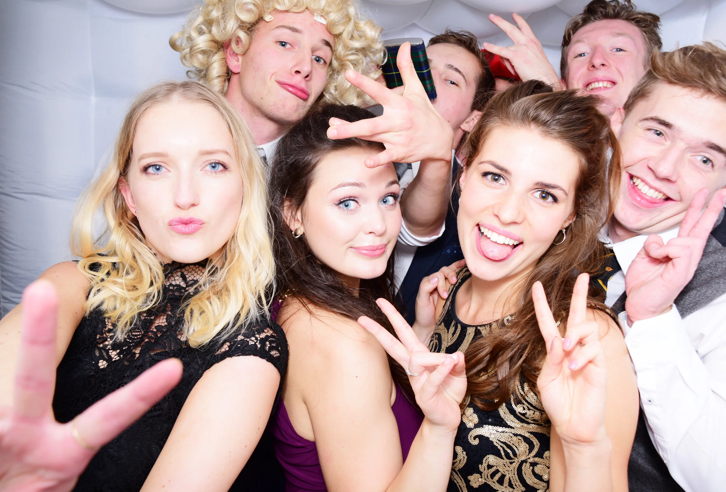 Bubble Photo Booth Edinburghs No 1 Photo Booth Hire bubble-photo-booth-edinburghs-no-1-photo-booth-hire