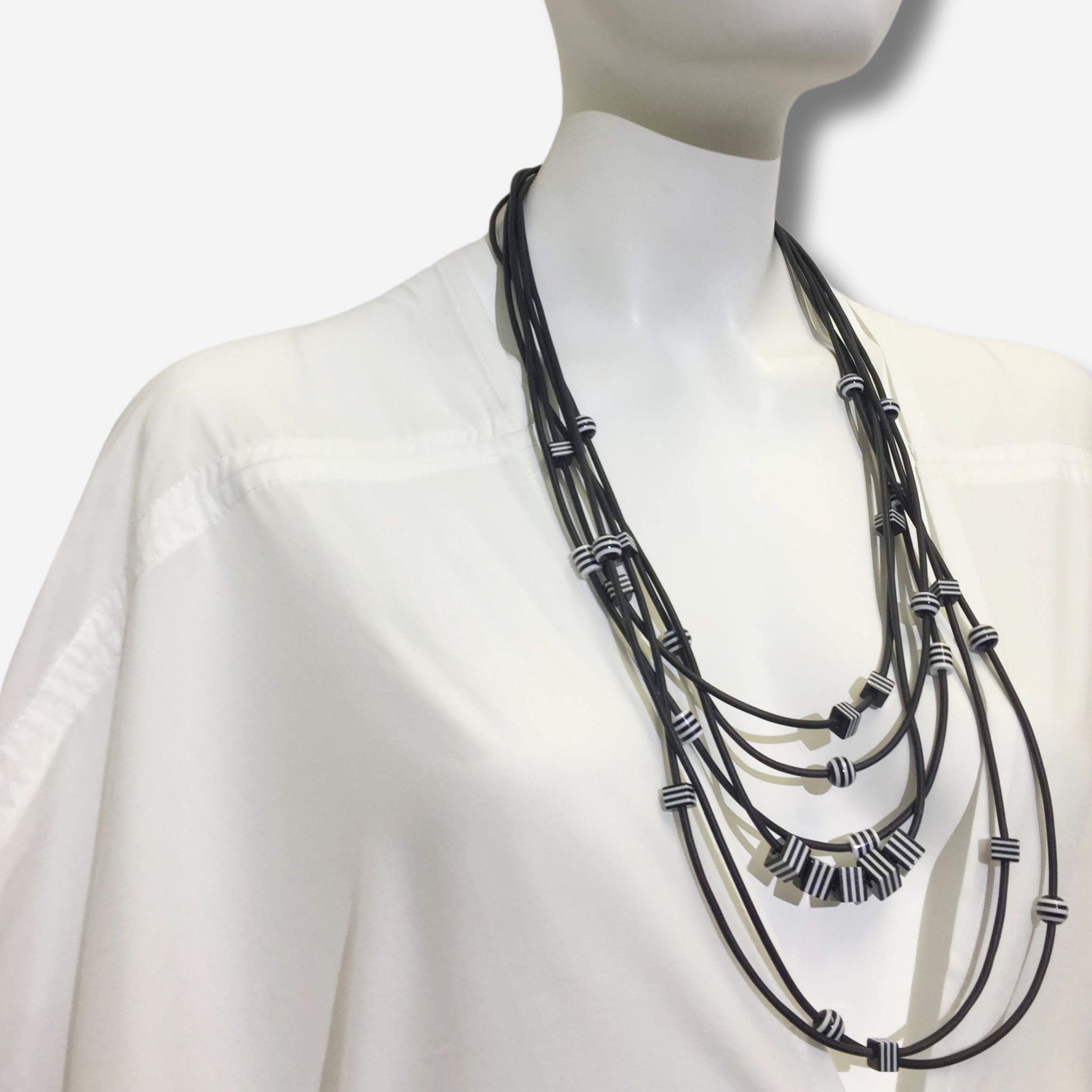 W-J ONYX WHITE STRIPE 1.png