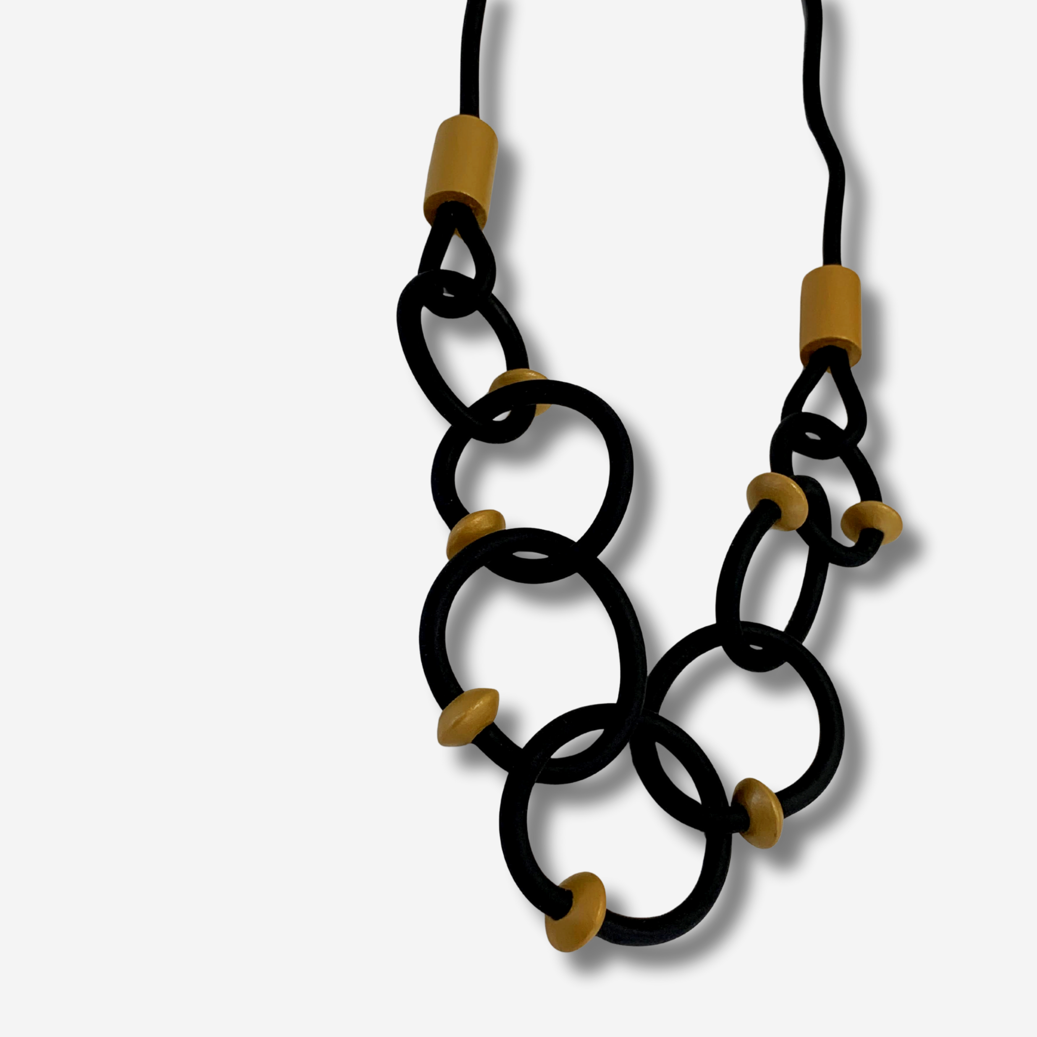 ‘Ojai’ Ó Ring Neckpiece