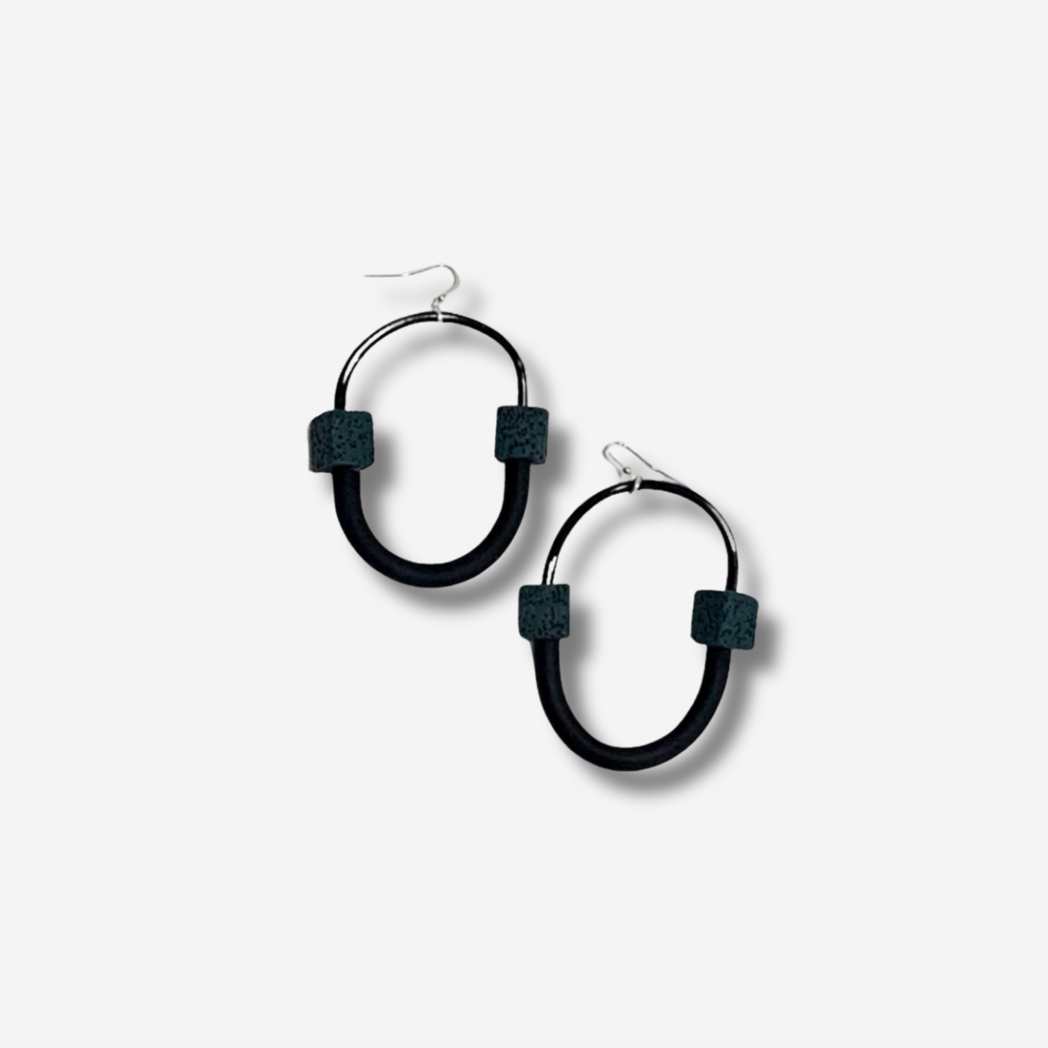 'DEMILE' MOON BEAD EARRING