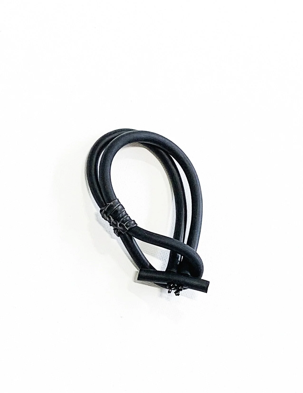 'AMBIKA' RUBBER WRISTLET