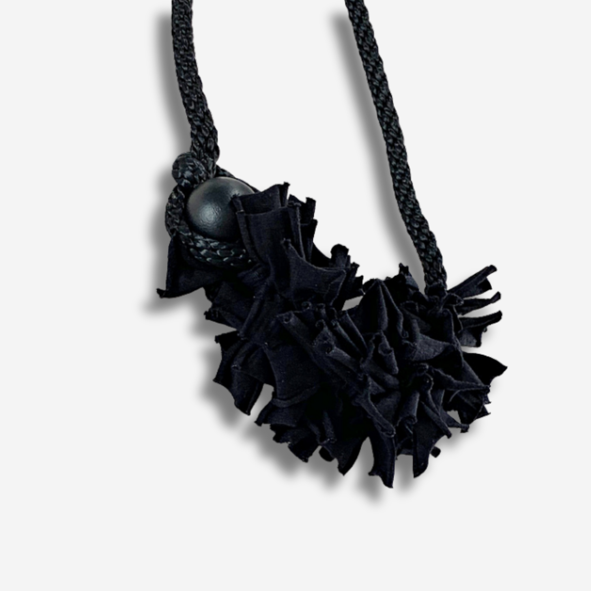 'OGUTU' NECKPIECE
