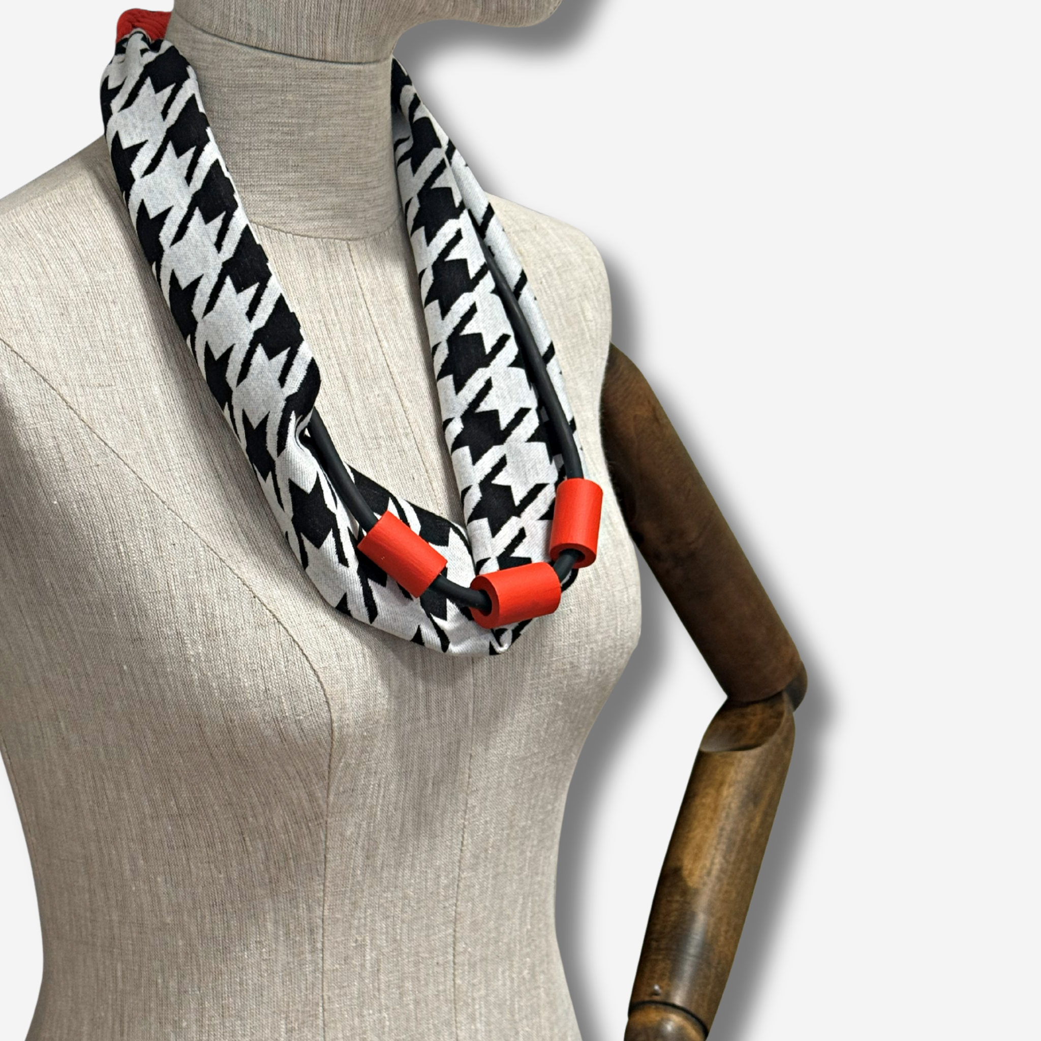 W- S SCARFETTE HOUNDSTOOTH 1.png
