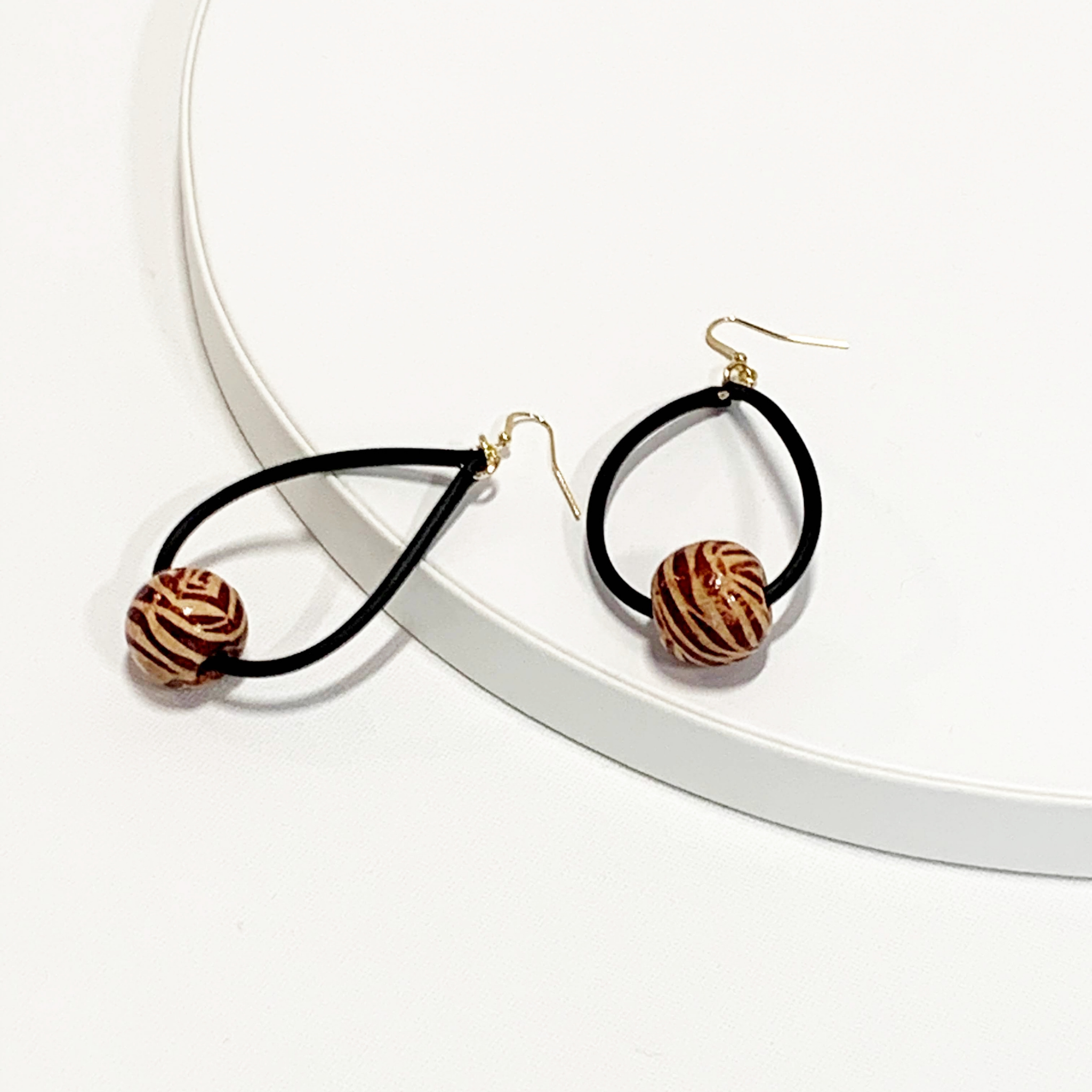 W-J569 TYGRA IMAGE 2.png