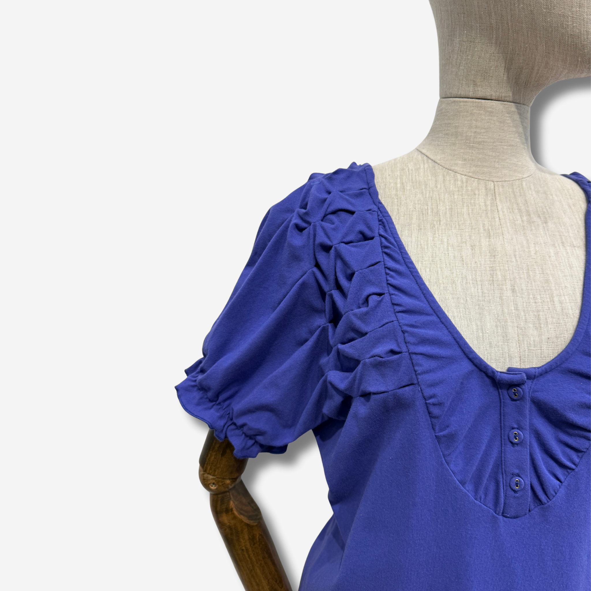 W-A PIN TUCK TOP BLUE 3.png
