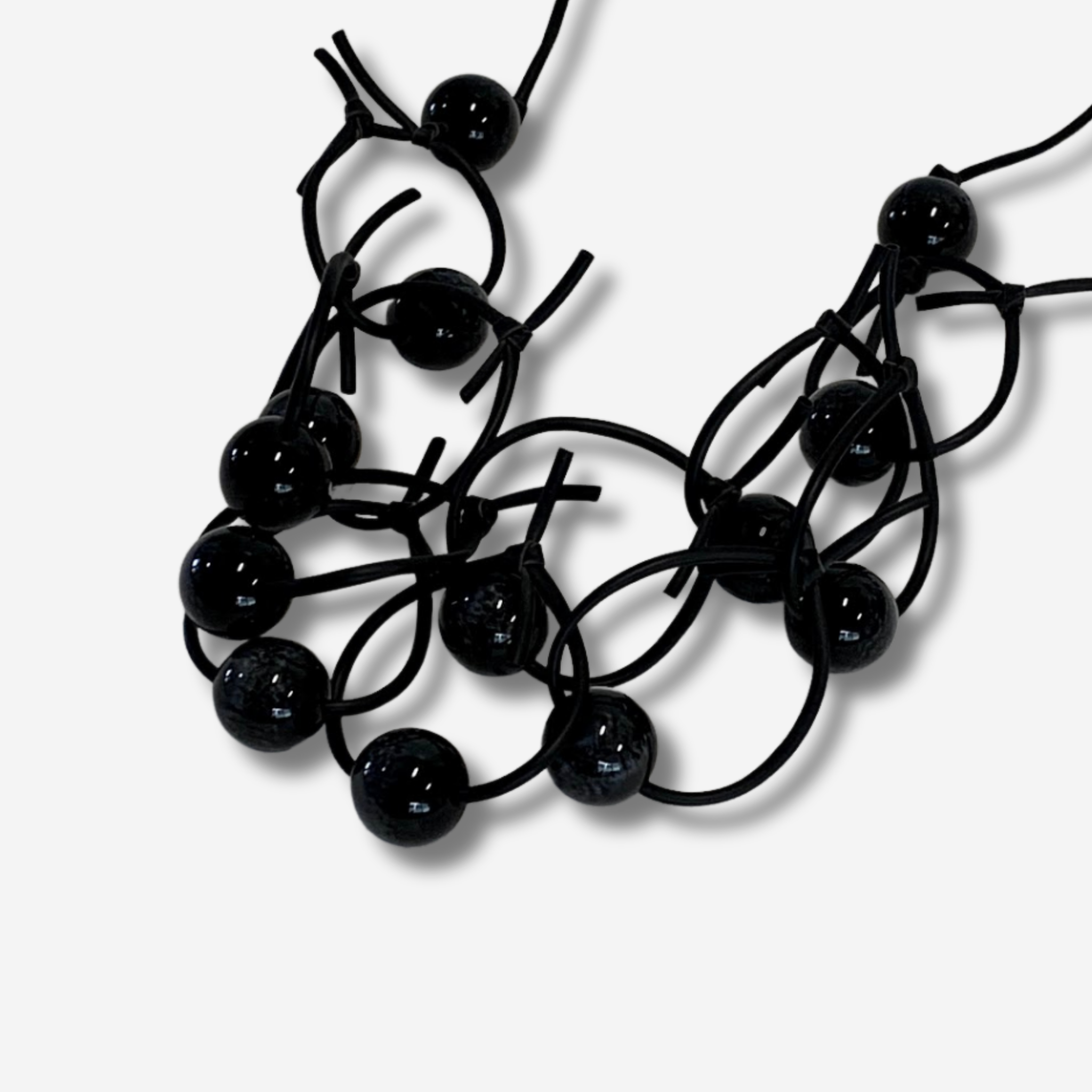 W-J420 ONYX IMAGE 3.png