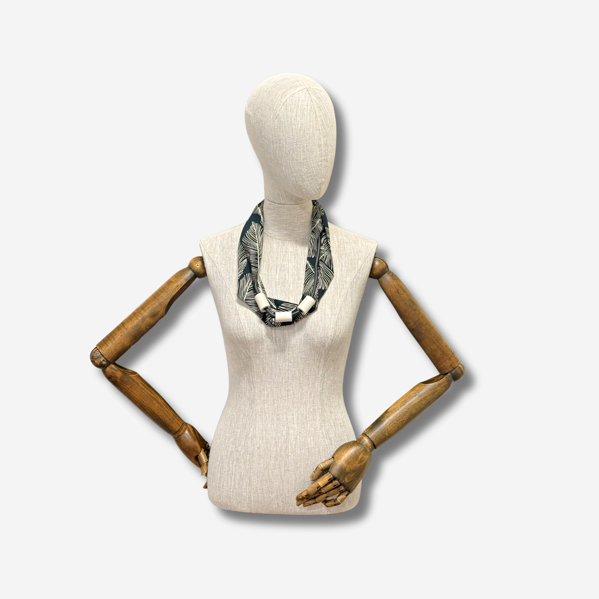 W- S SCARFETTE LEAF 8.png