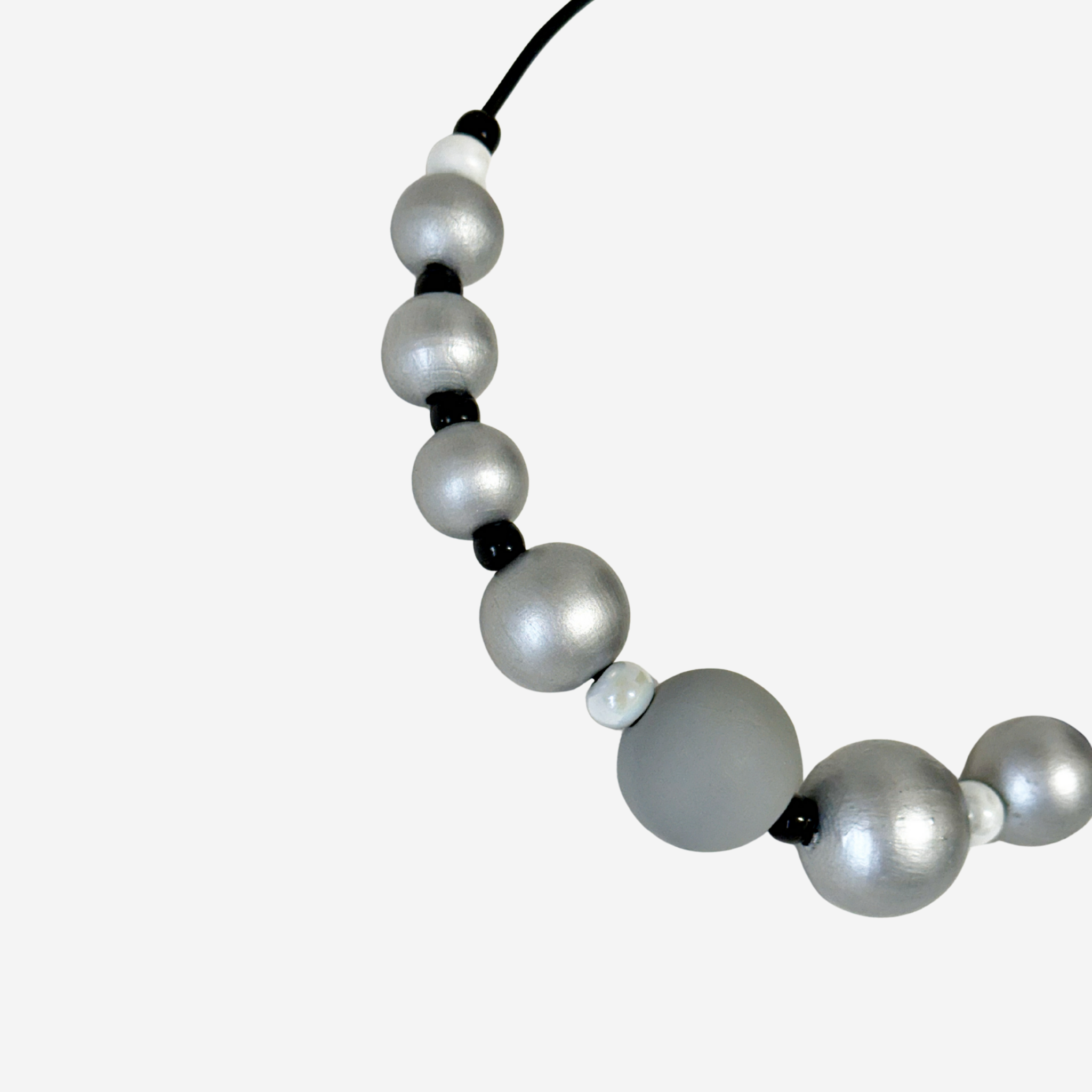 W-J BEAD COLLIER SILVER 1.png
