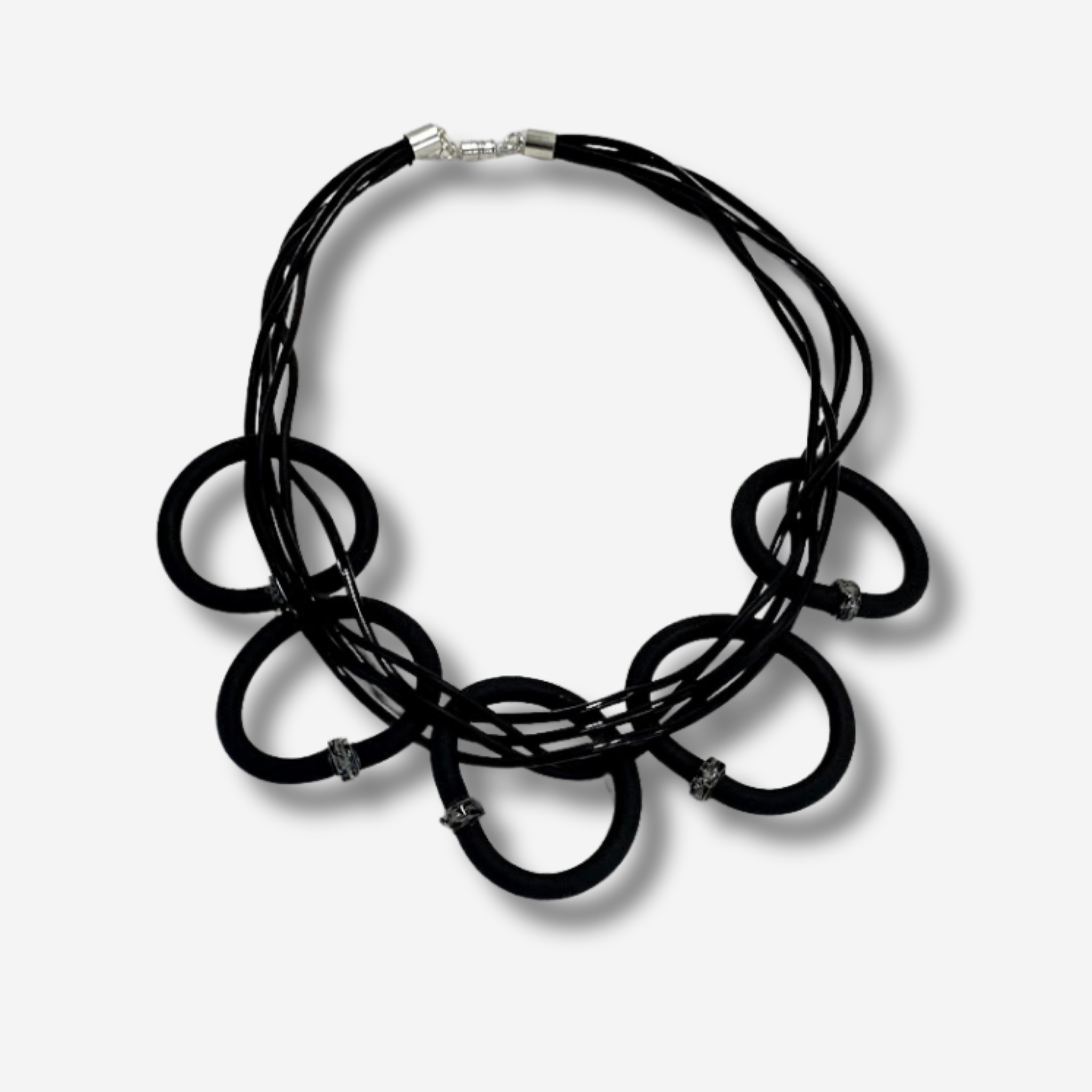 W-J656 AZRIEL IMAGE 4.png