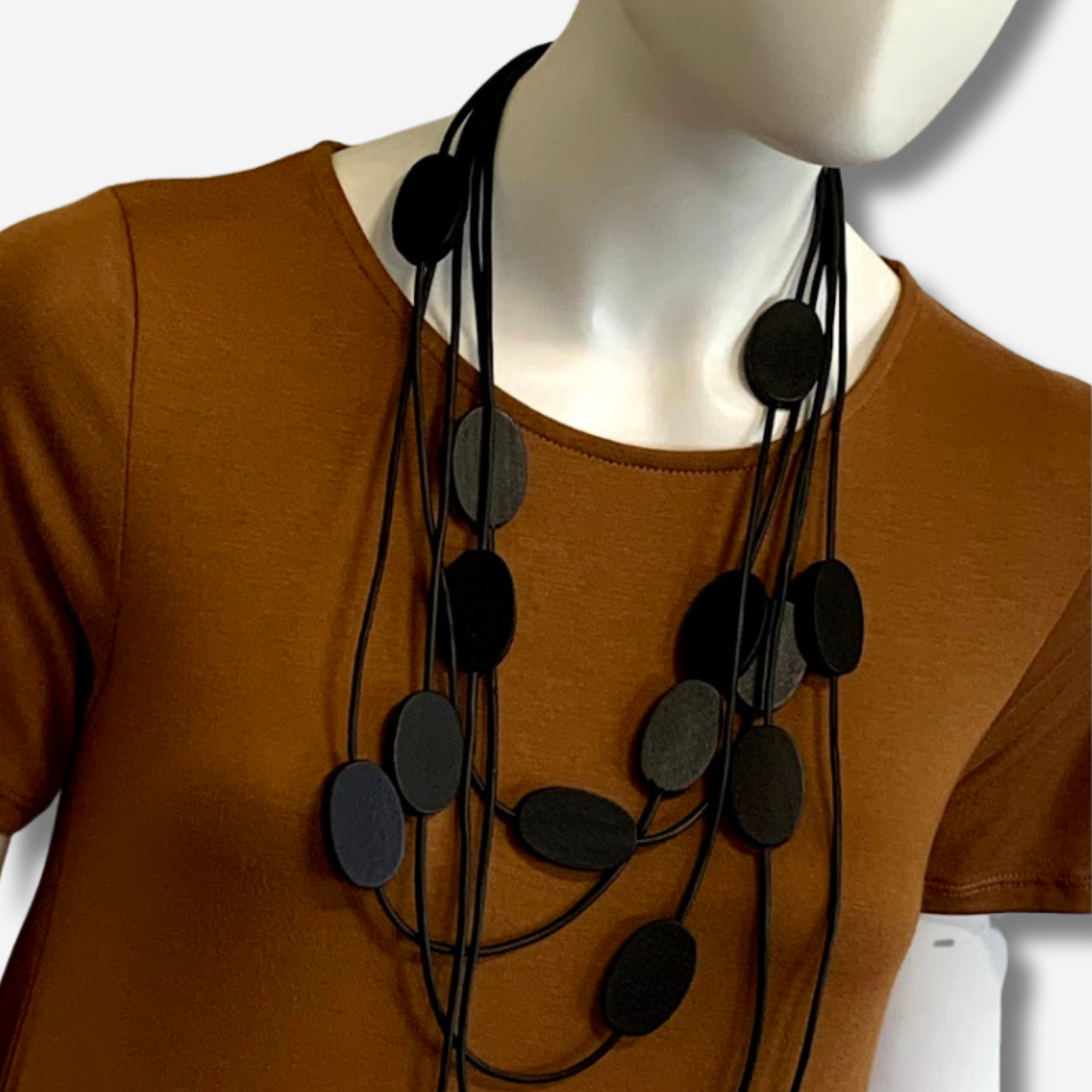 W-J737 ONYX IMAGE 5.png