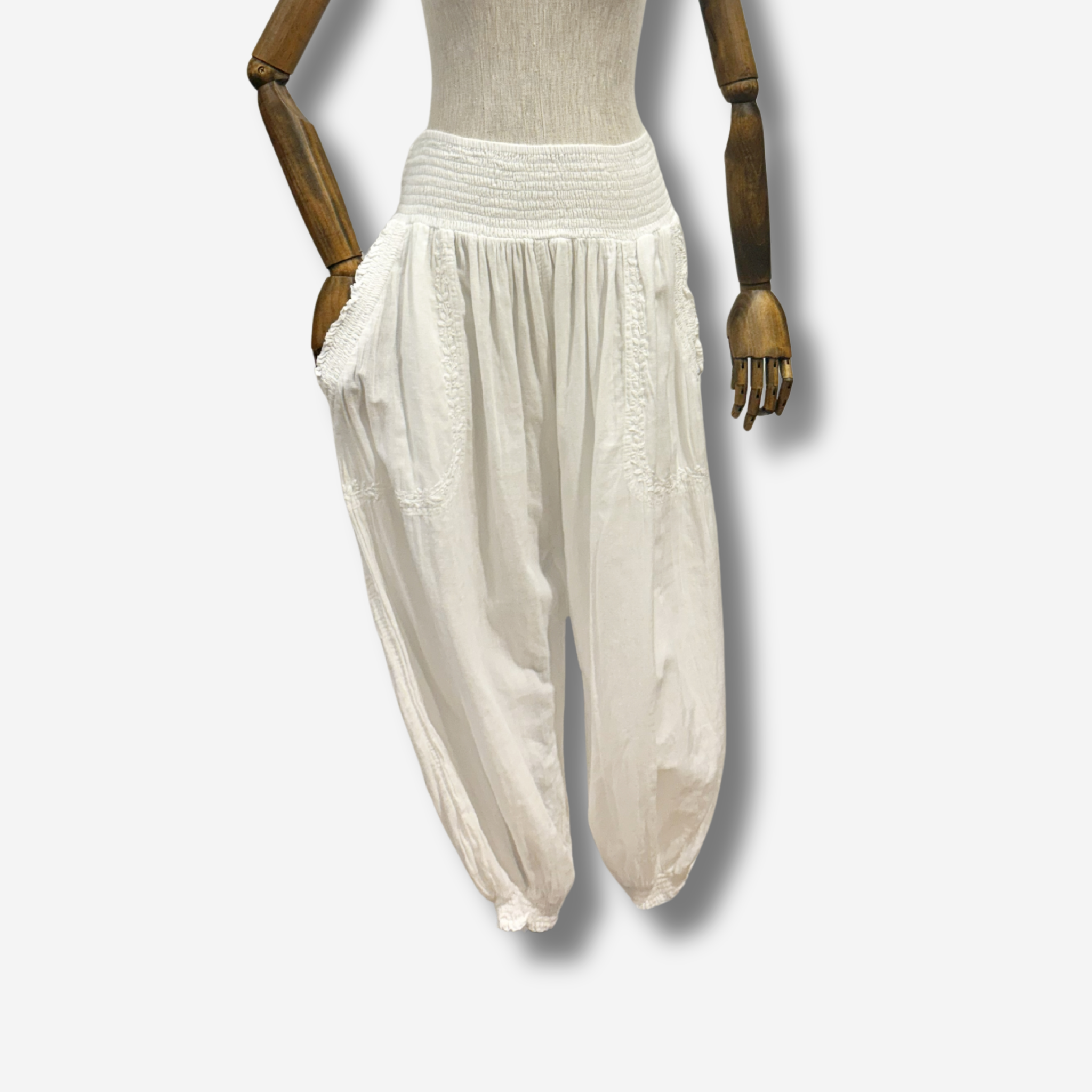 W-A WHITE PANT 1.png