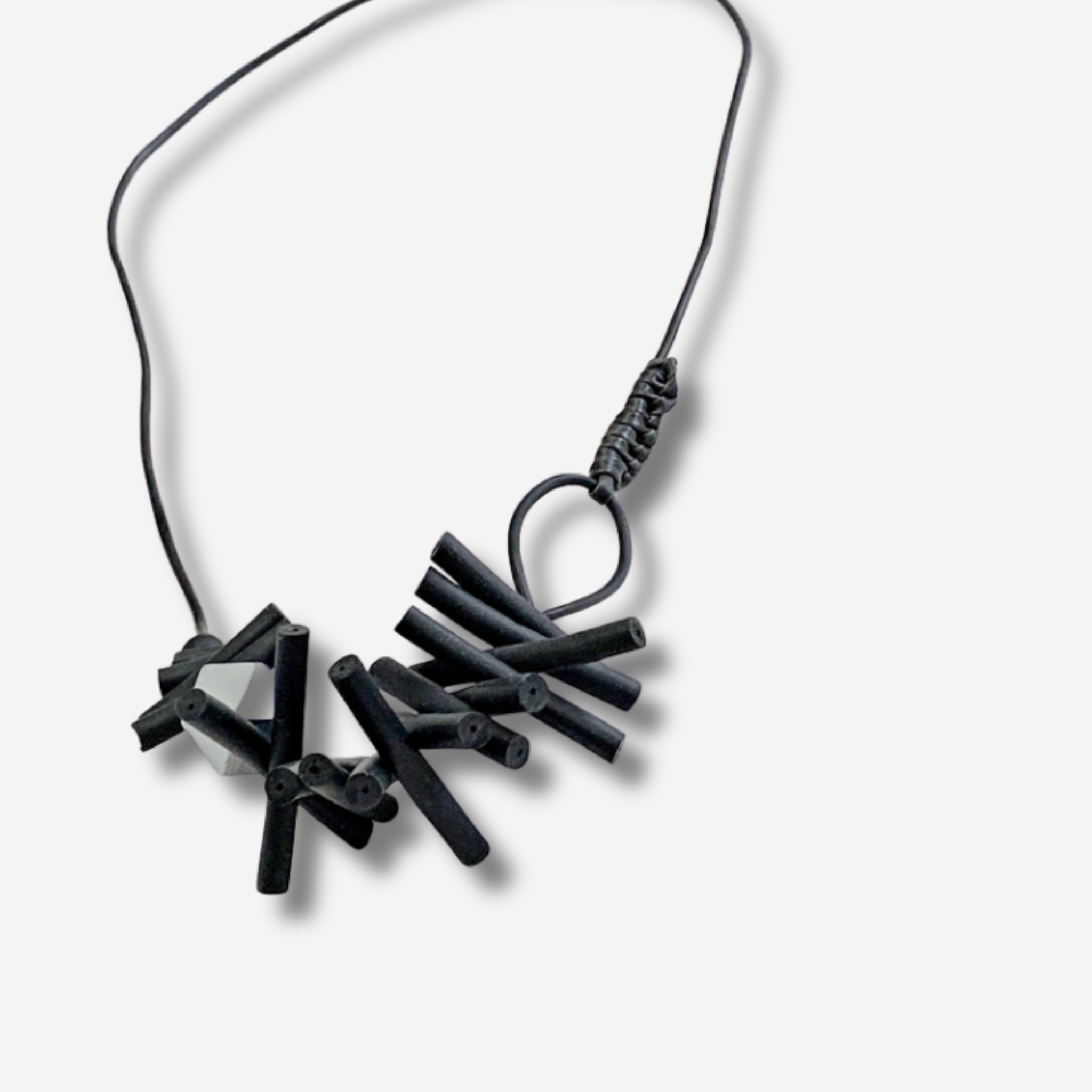 'IZANDA II' NECKPIECE