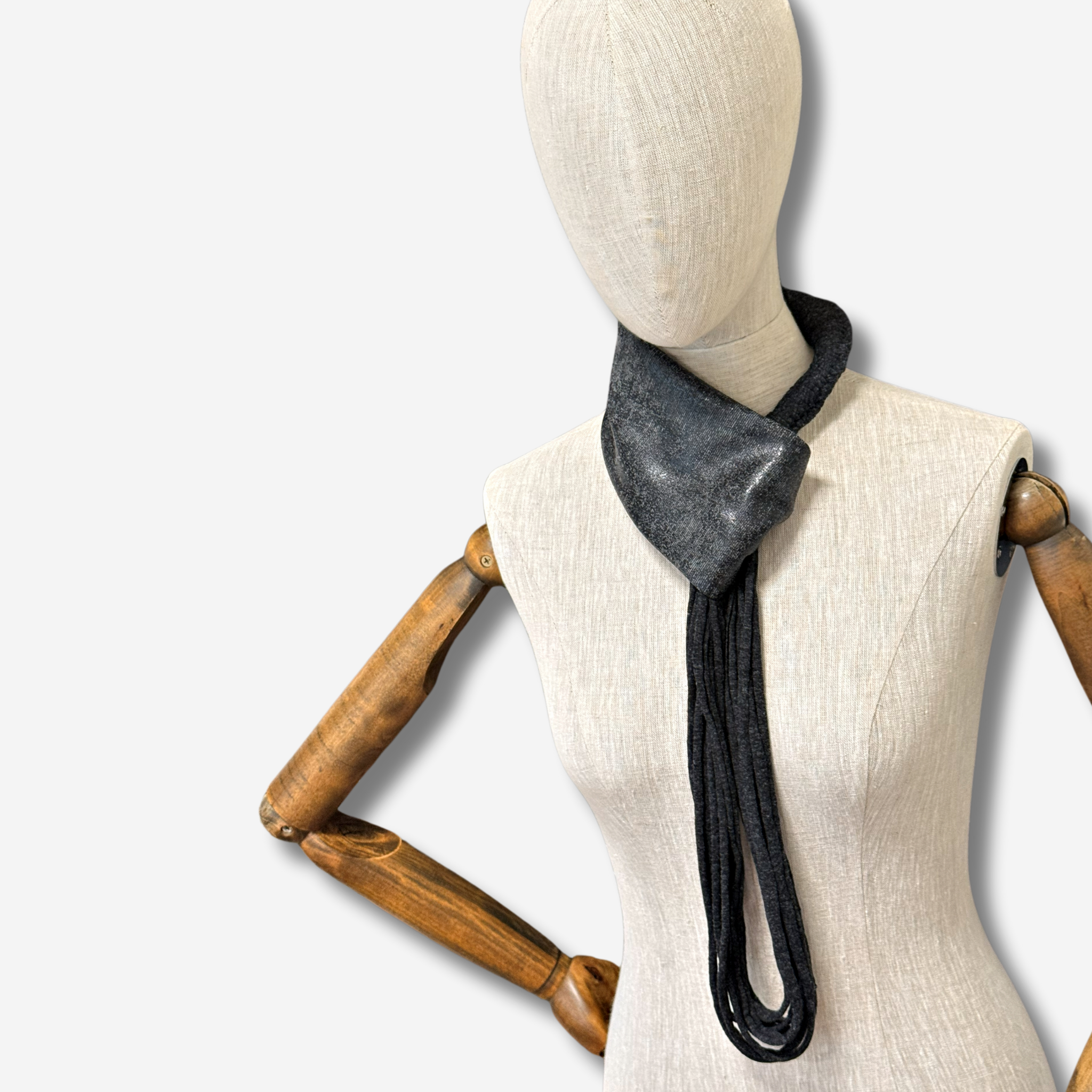 W-S SCARFETTE CHARCOAL 1.png