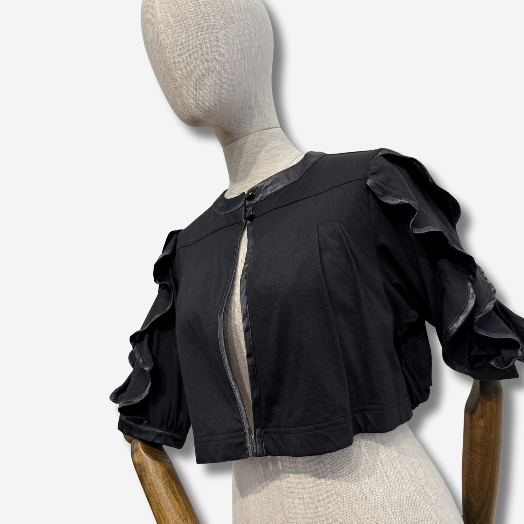 W-A FRILL SLEEVE BOLERO 2.png