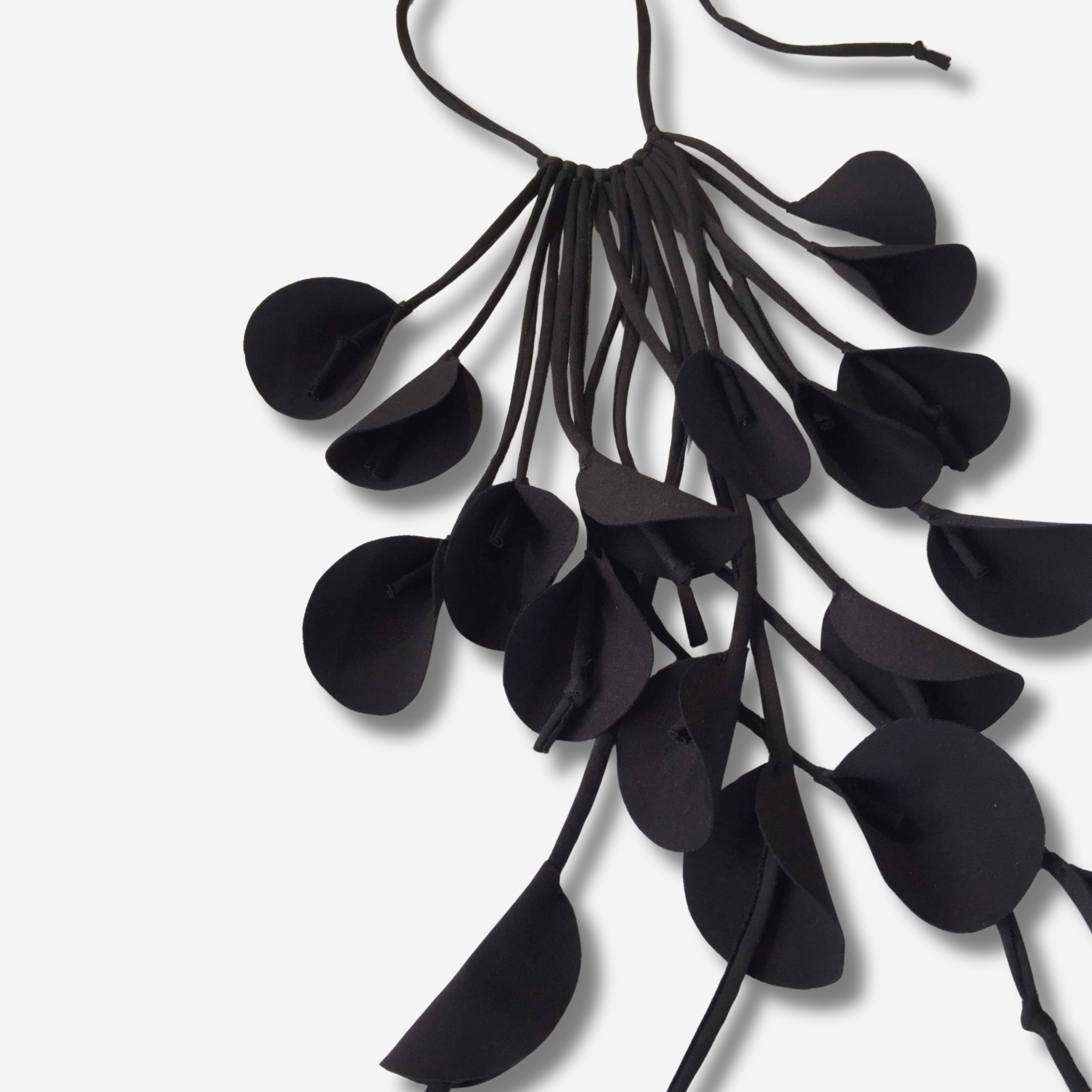 ‘Suelitta’ Lily Petal Tassel Neckpiece