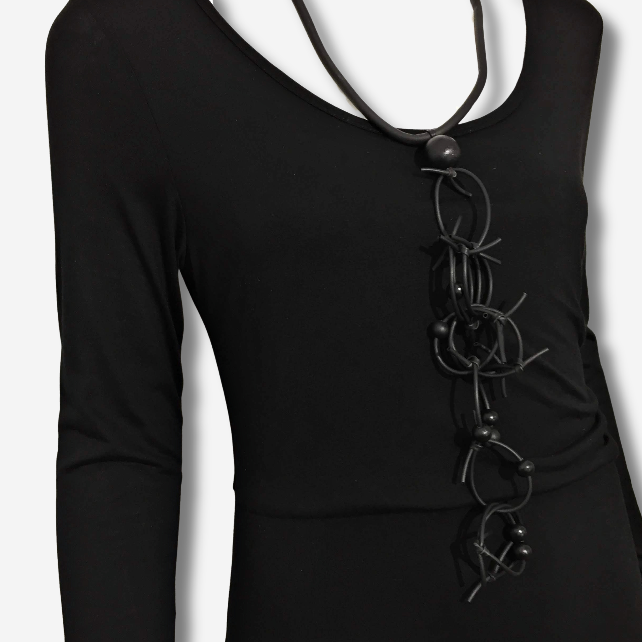 W-J DUA Y NECK 5.png