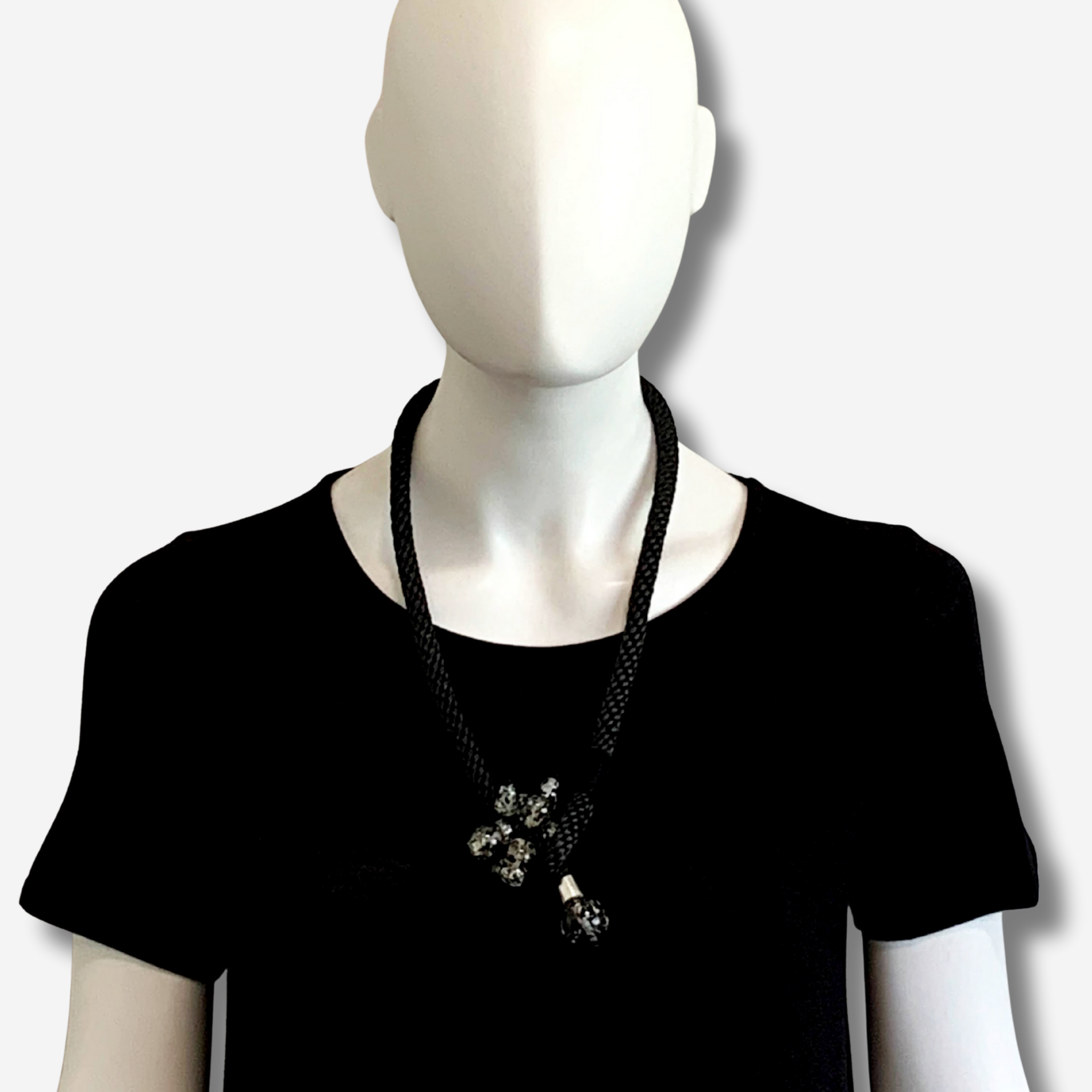 W-J508 AZRIEL IMAGE 5.png