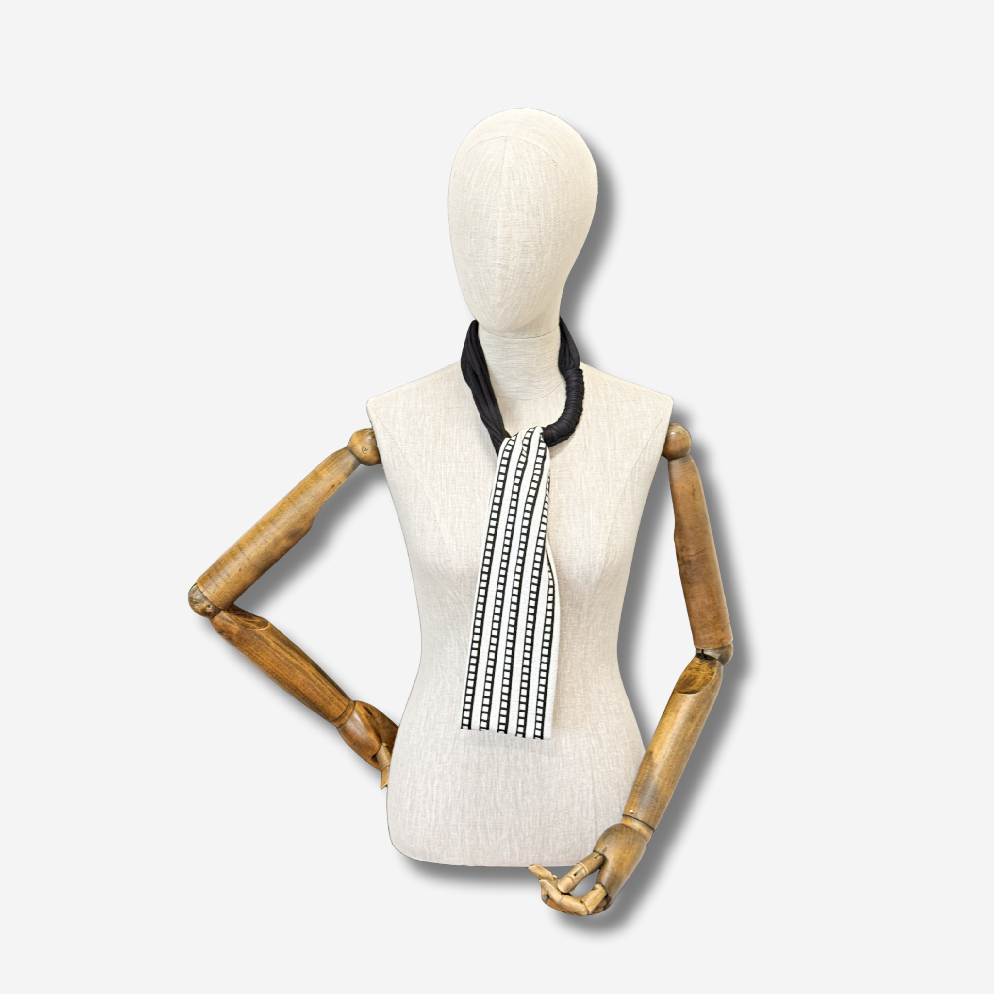 W-S SCARFETTE SPLICED LINEAR 5.png